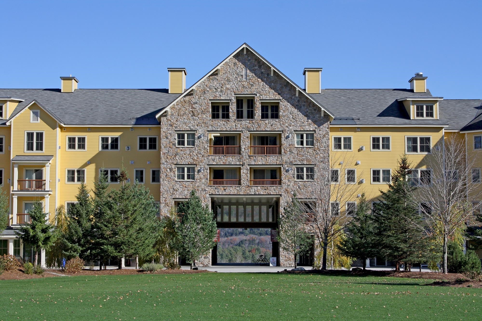 368/370 Qtr. I V Jackson Gore Inn — photo