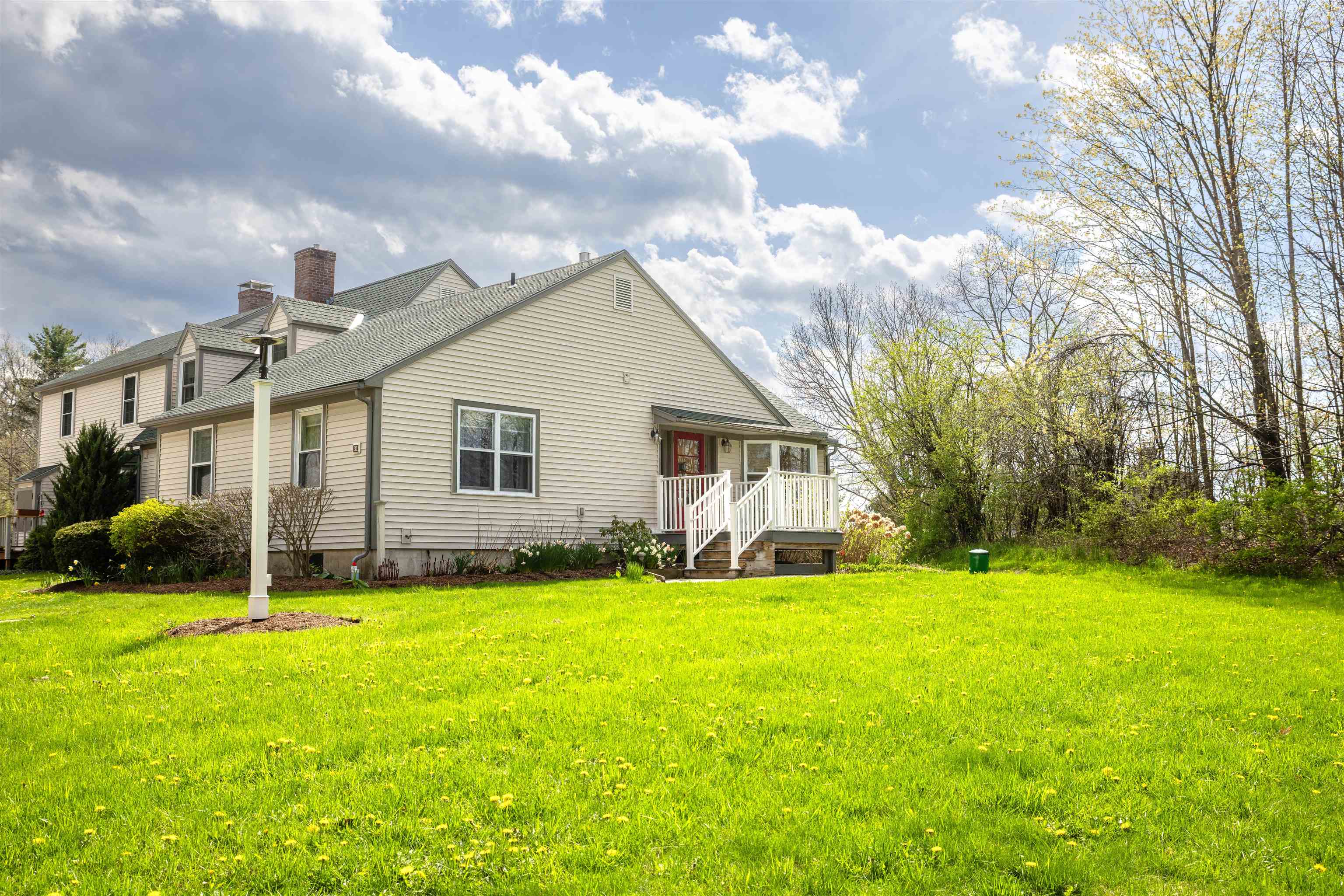 31 Evergreen Lane — photo