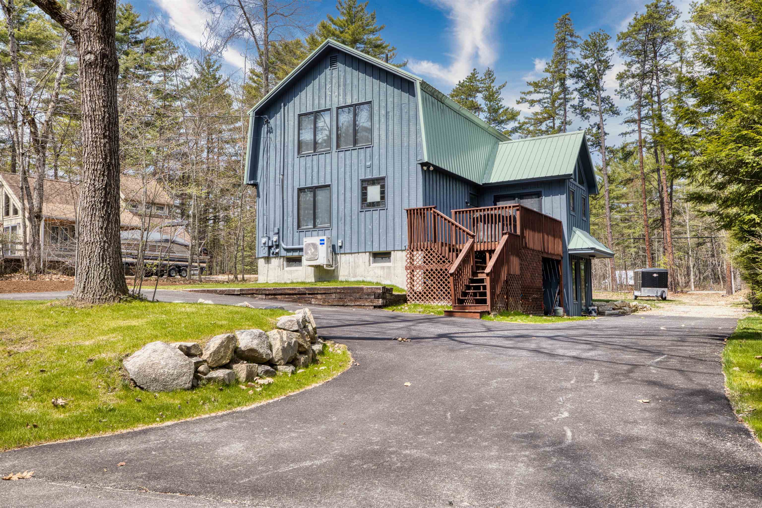 14 Oakwood Drive — photo