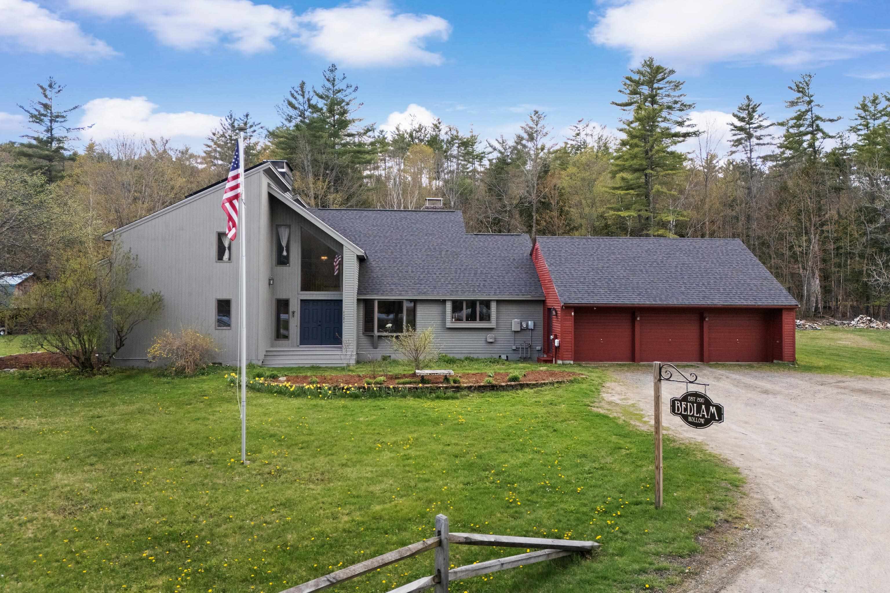 1121 Mt Moosilauke Highway — photo