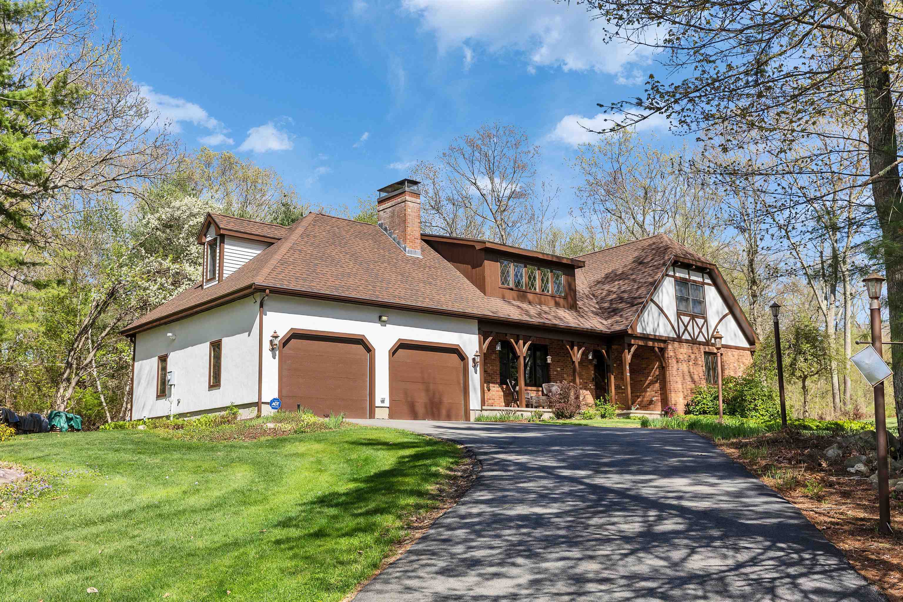 6 Nancy Lane — photo