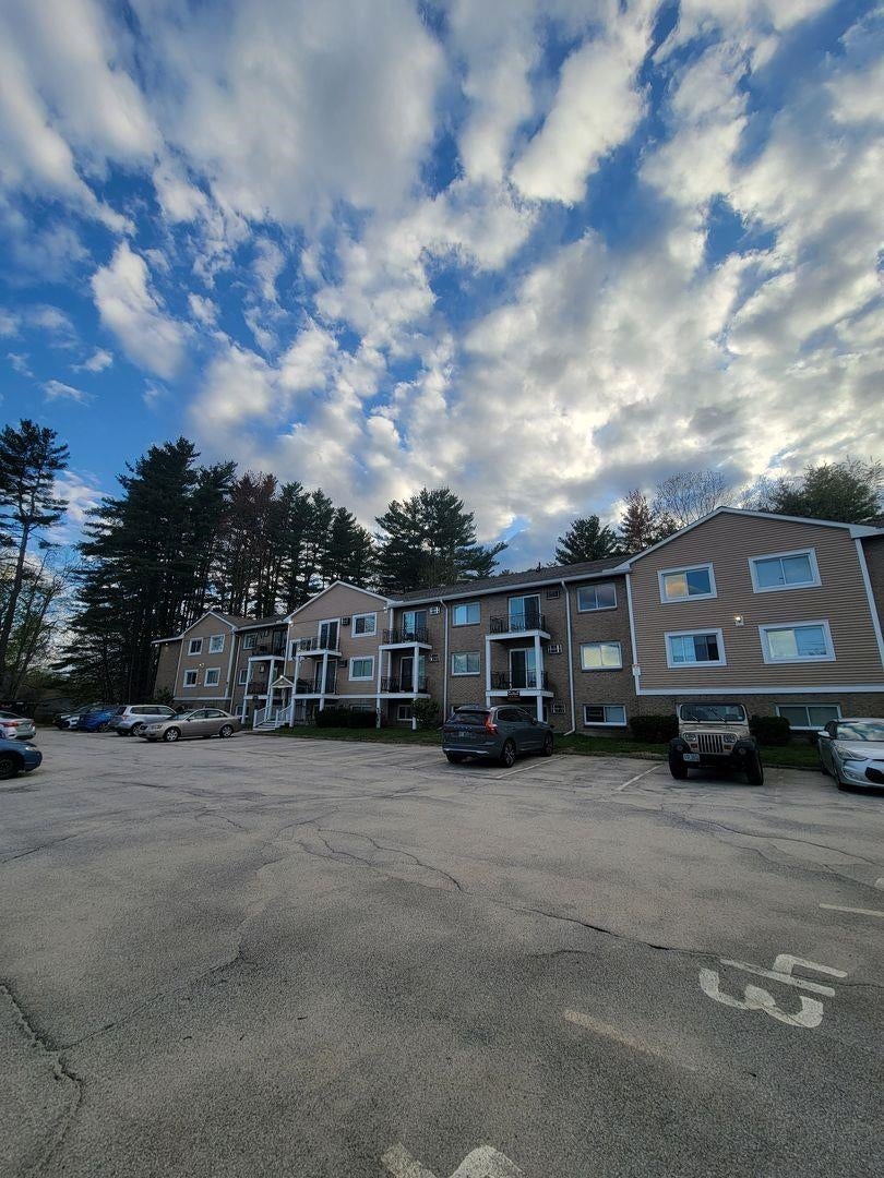 81 Fisherville Road Apt 17 — photo