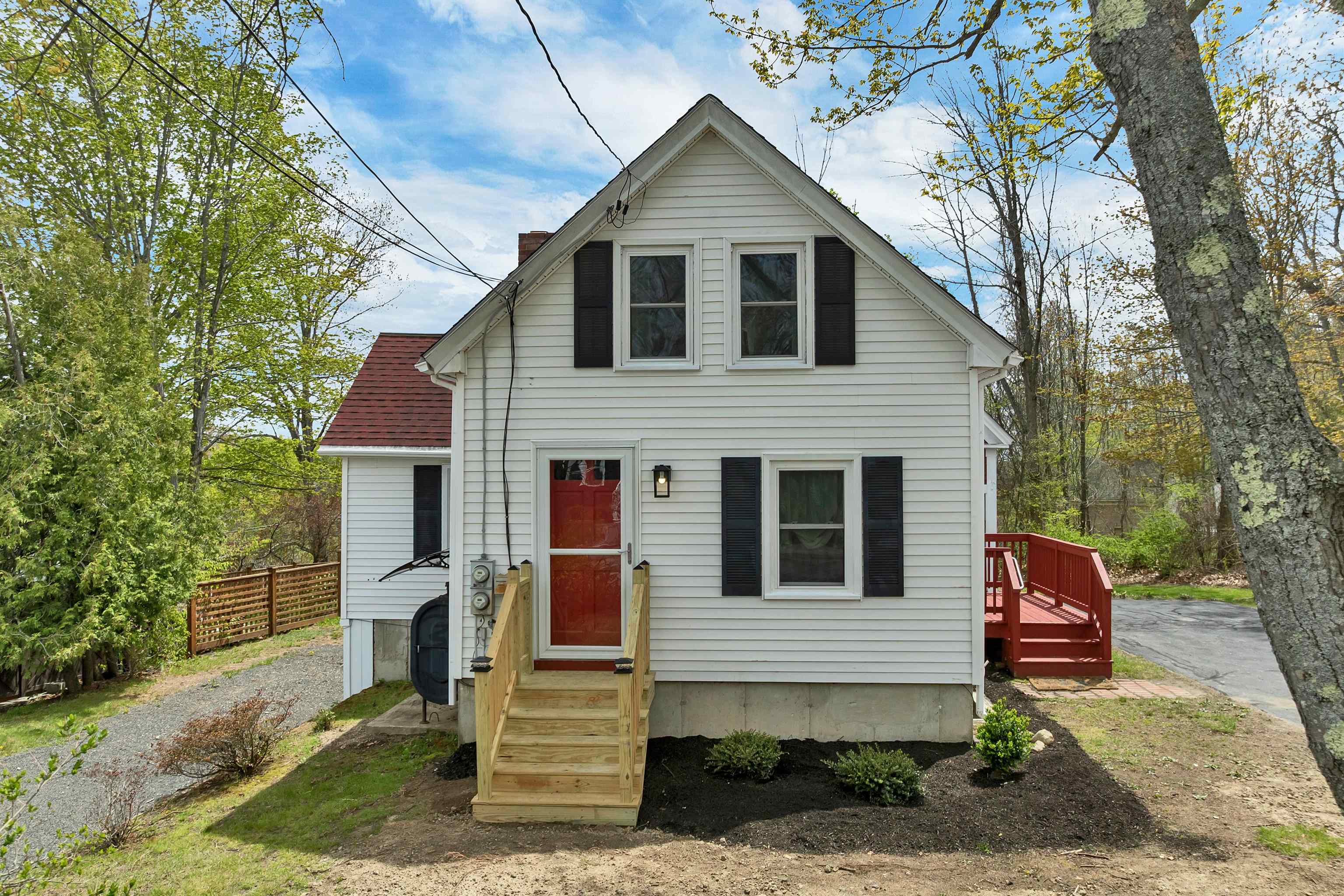 9 Elm Street — photo