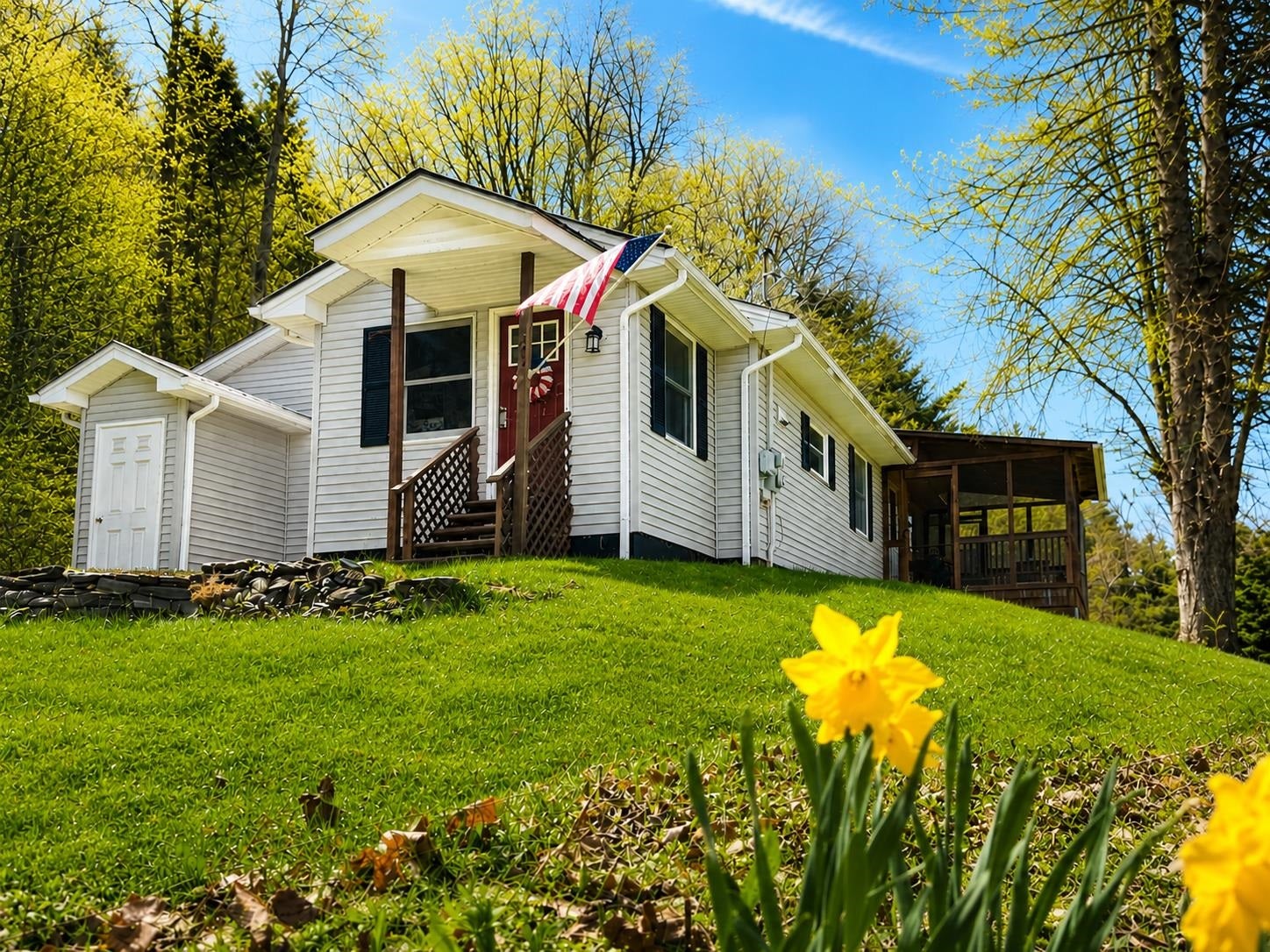 591 Sweet Hollow Road — photo
