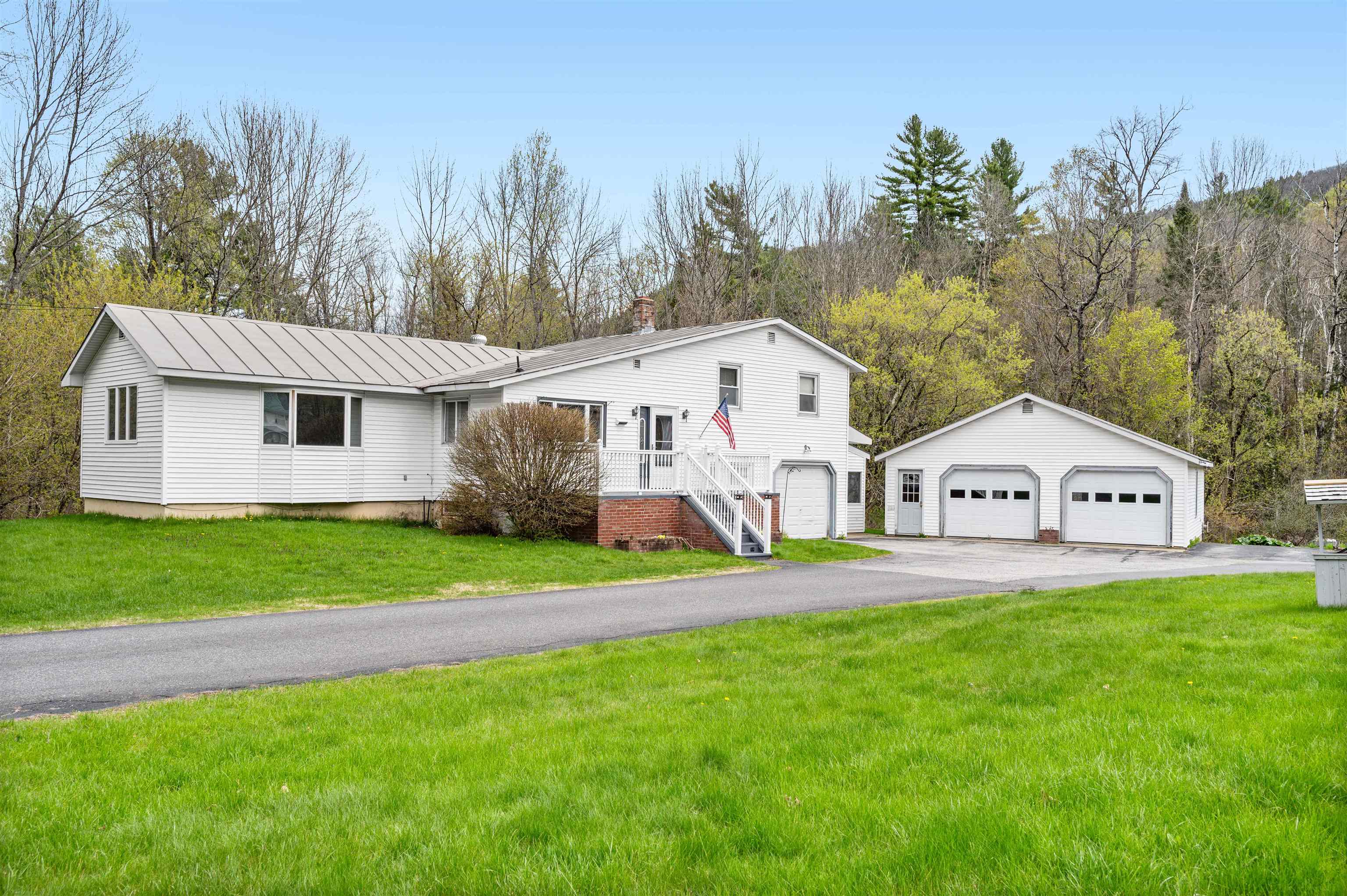 734 East Barre Street — photo