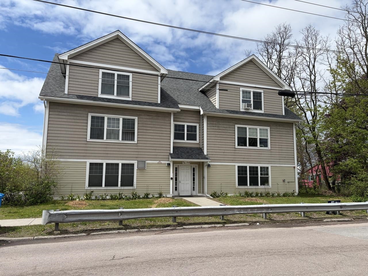 354 Manhattan Drive 14 — photo