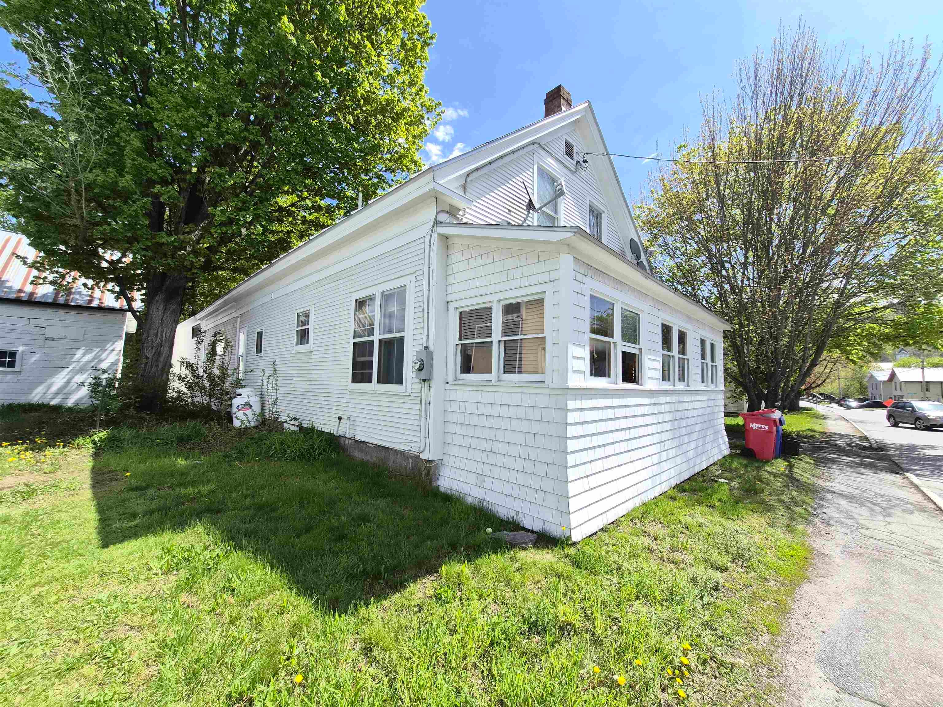 142 Vine Street — photo