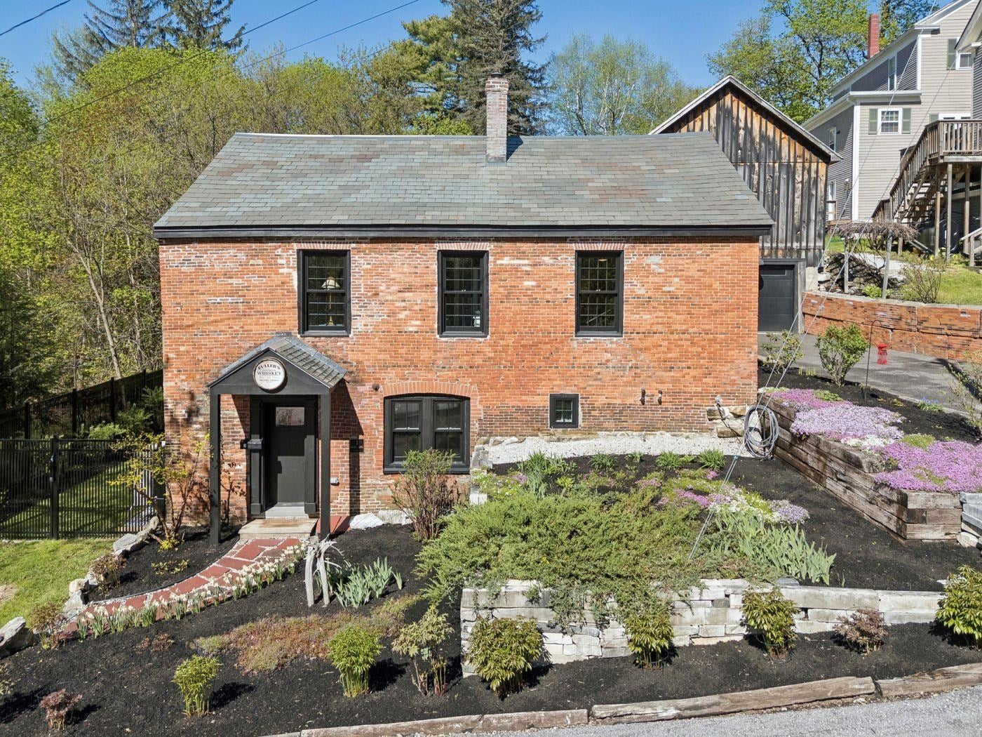 3 Briggs Lane — photo