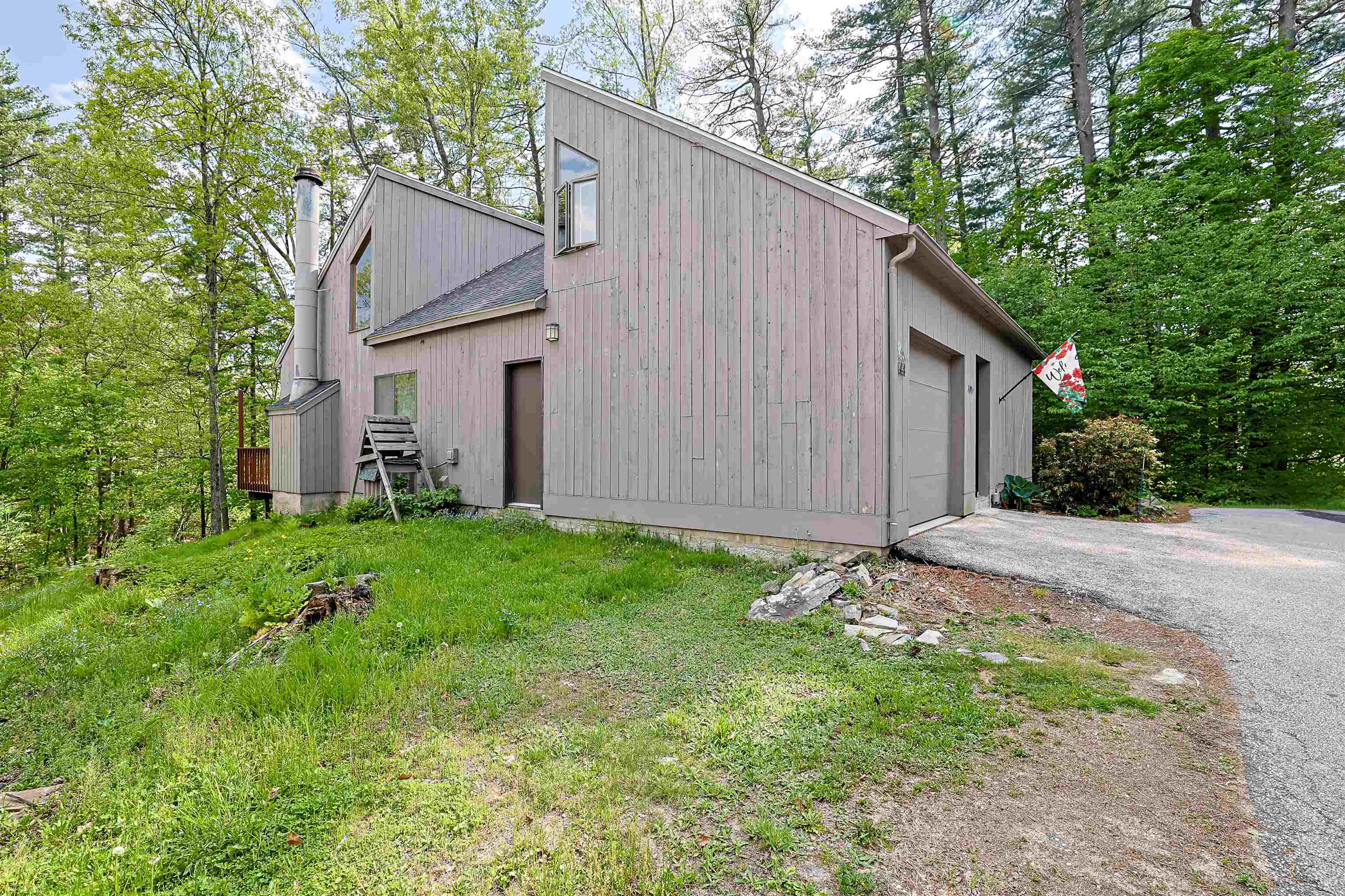 44 Coburn Woods Drive — photo
