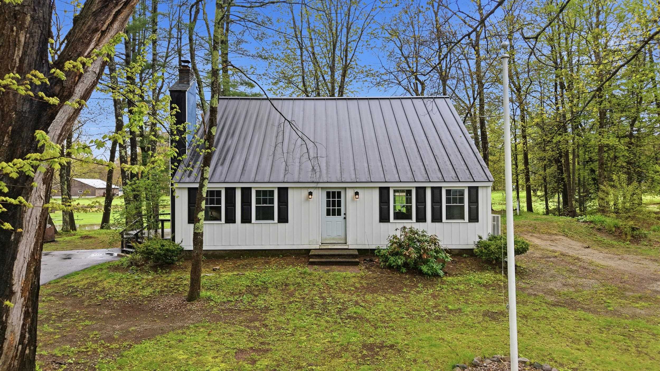 6 Forest Lane — photo