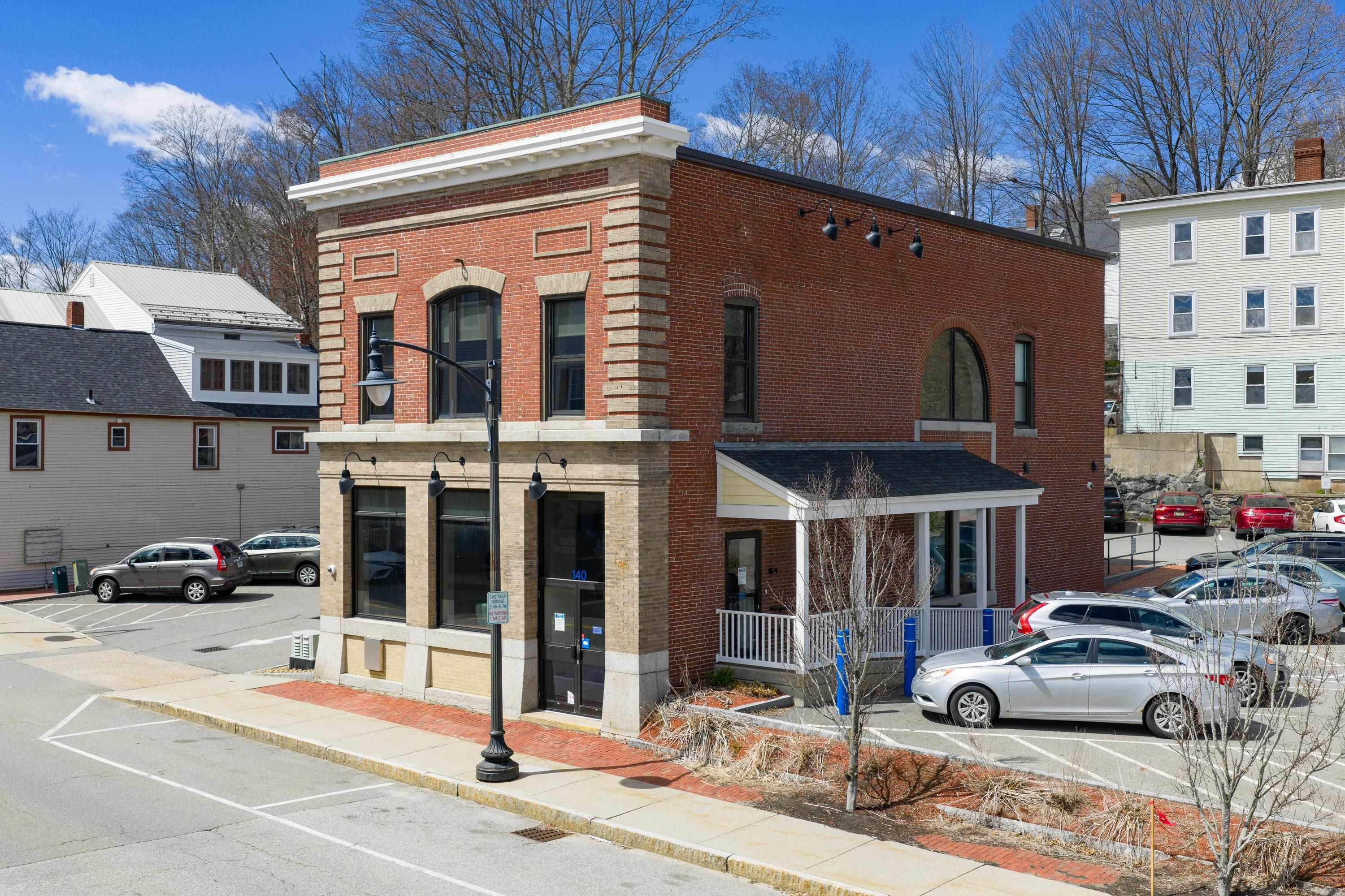 140 Main Street — photo