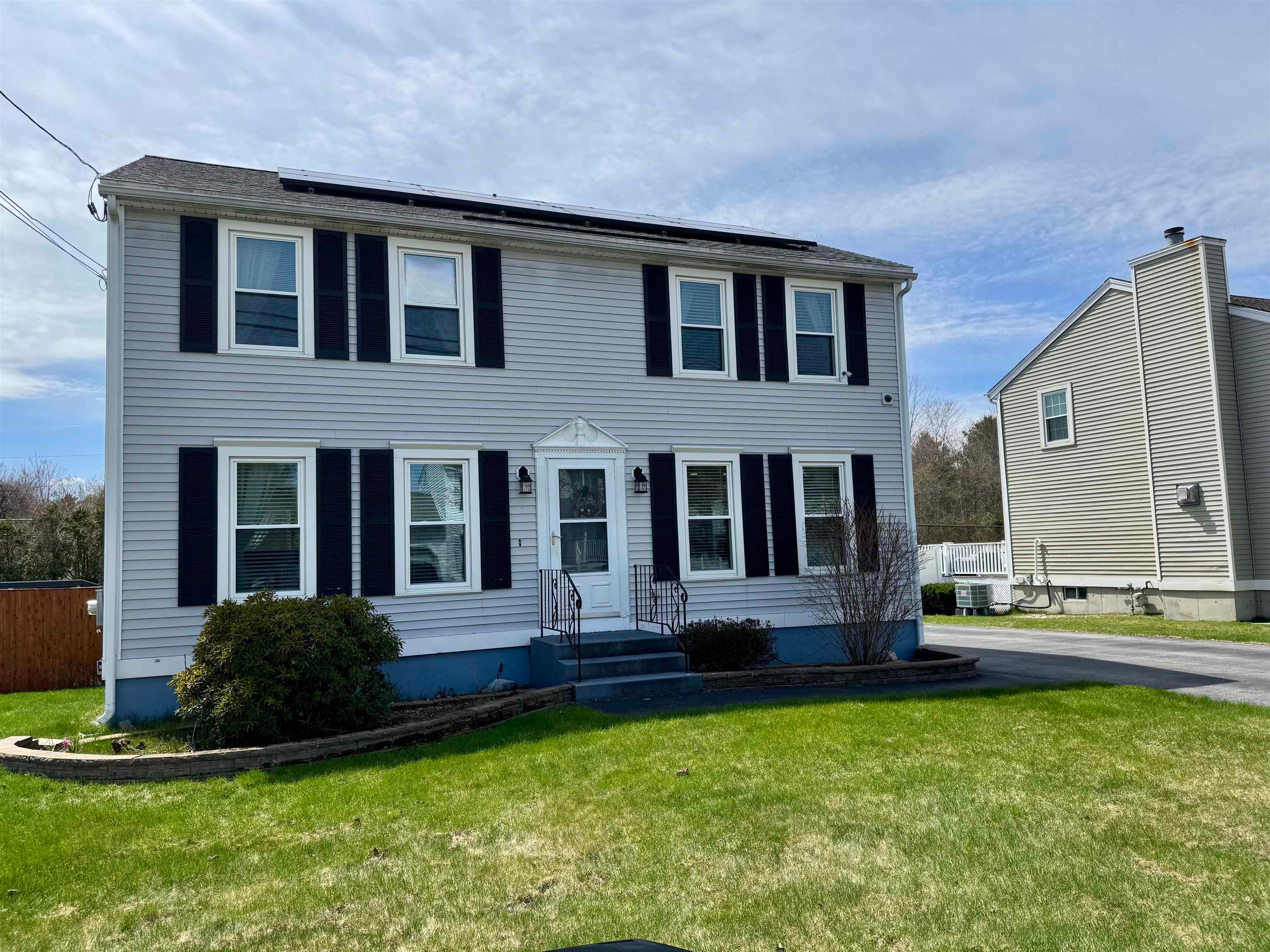 31 Aaron Drive — photo