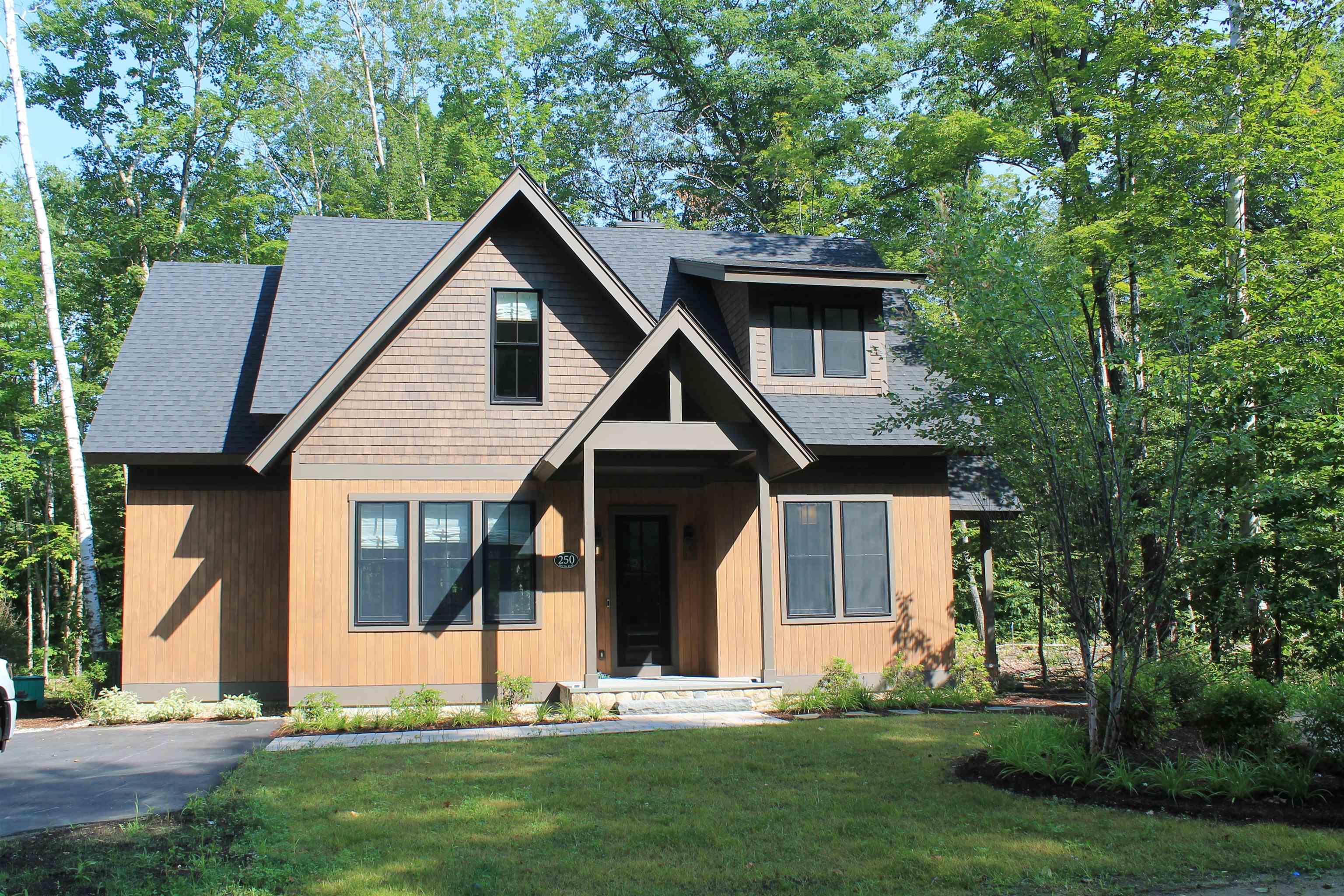 250 South Peak Road — photo