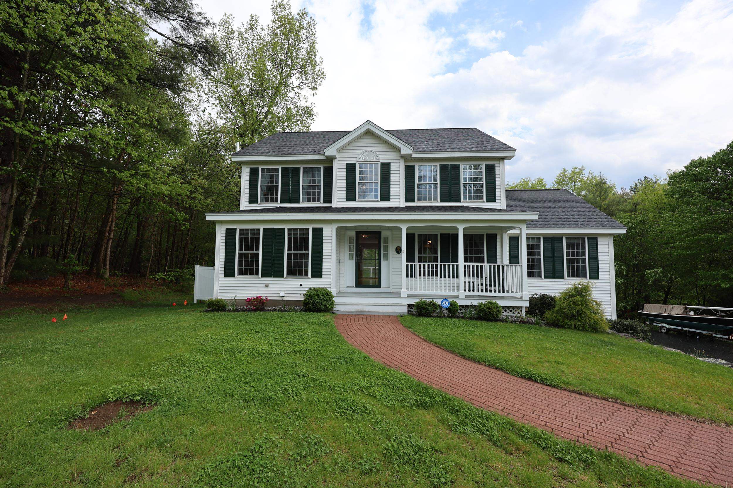 19 Burgess Drive — photo
