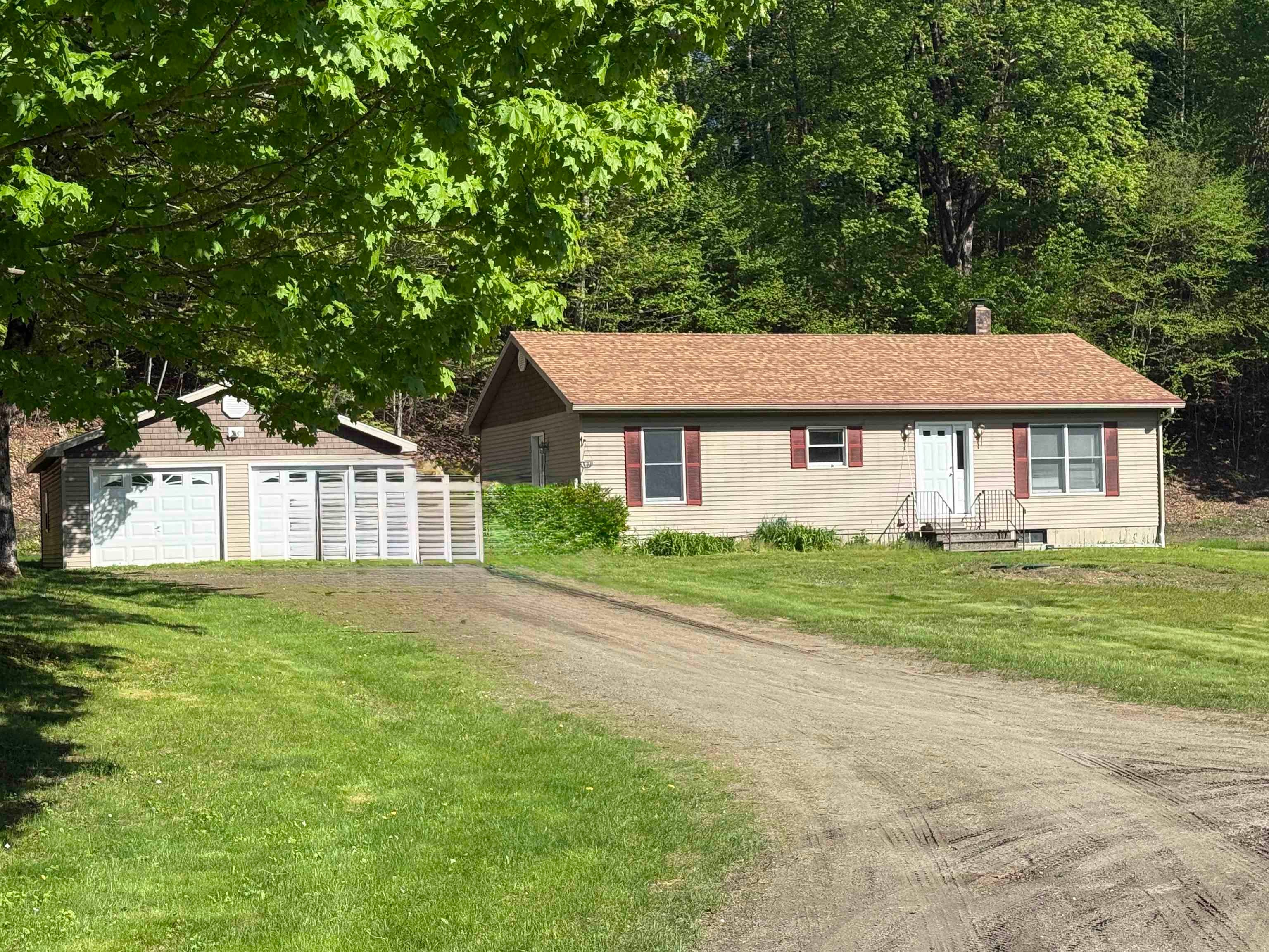 18 Ripple Lane, Rockingham, VT 05101