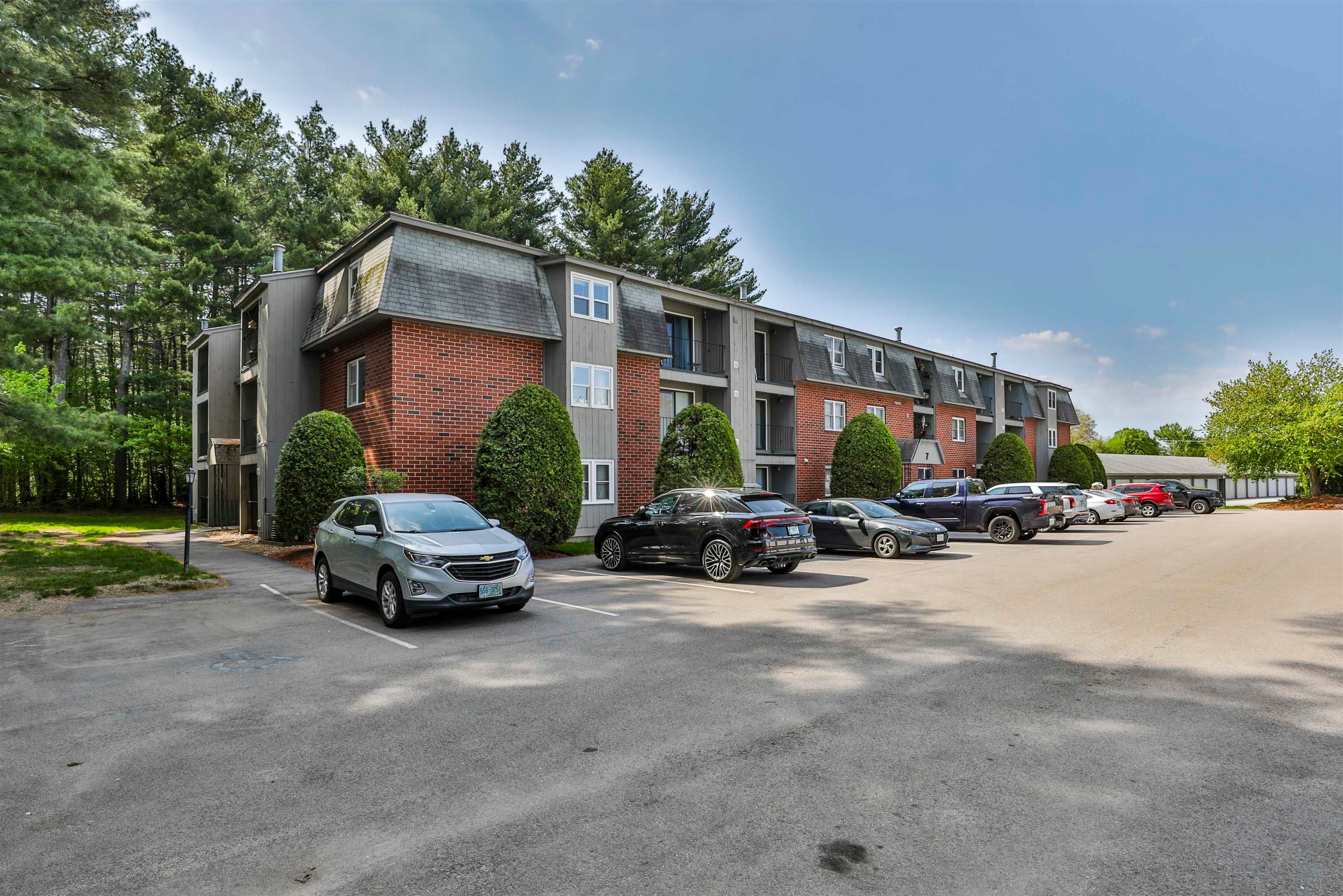 7 Blackstone Drive 36 — photo