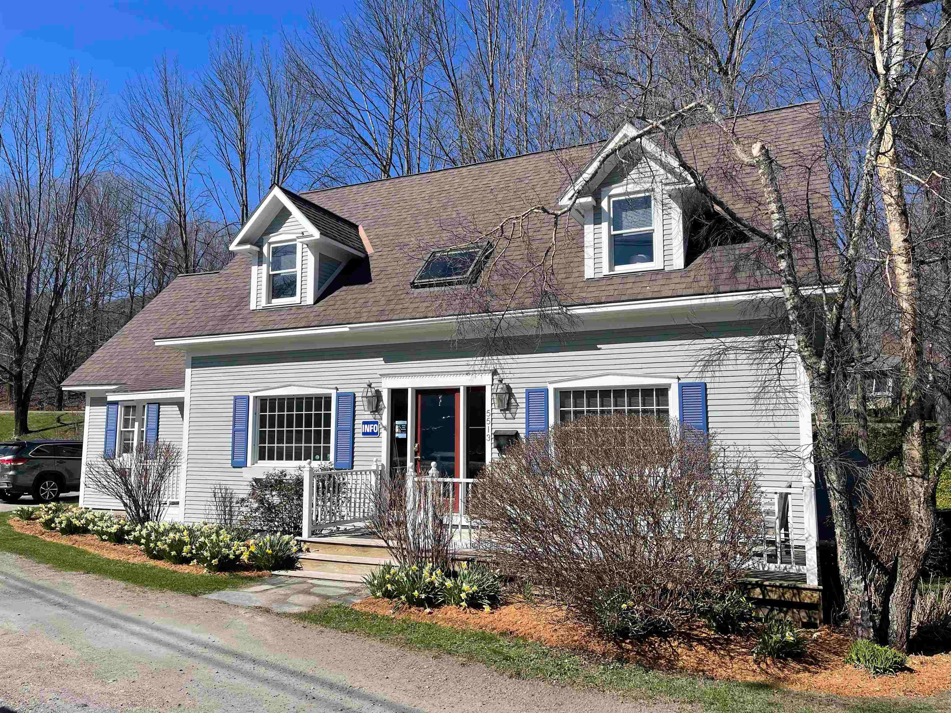 5513 Main Street — photo