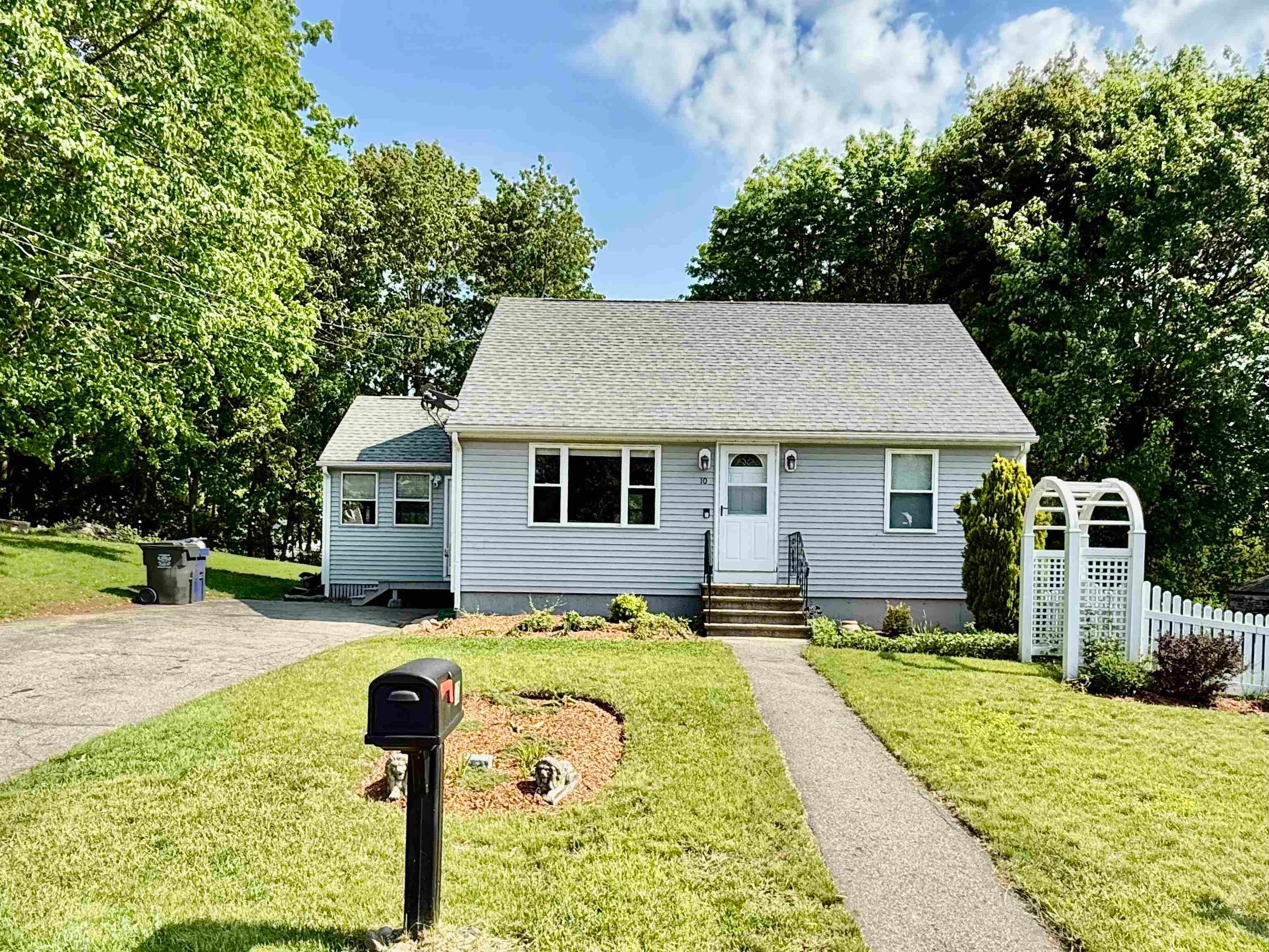 10 Vandette Avenue — photo