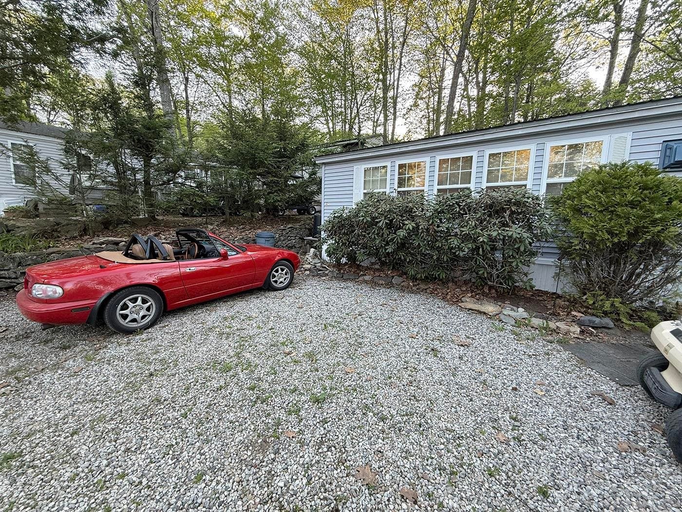 321 Yona Drive — photo