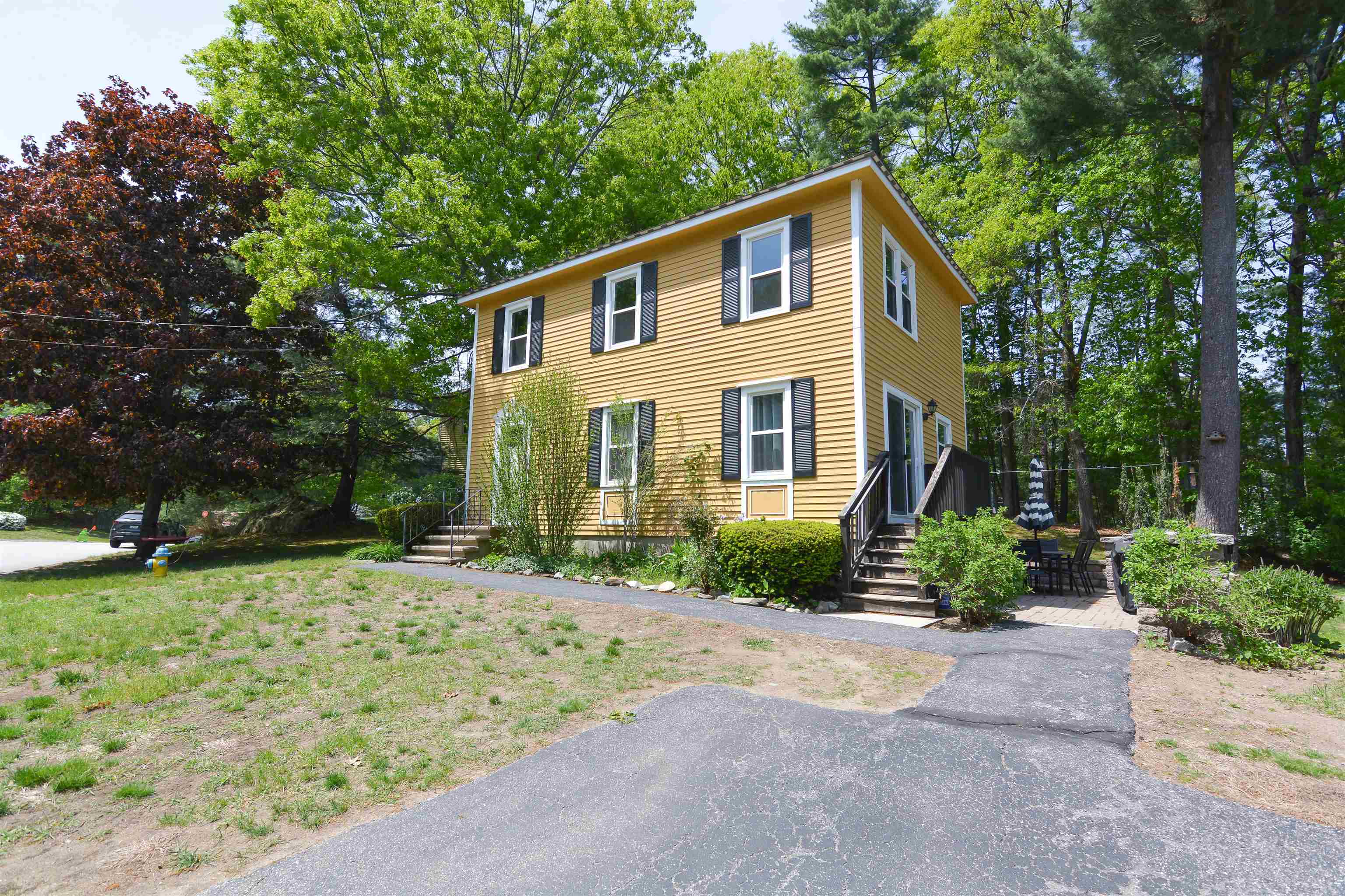 11 Beaujolais Drive — photo