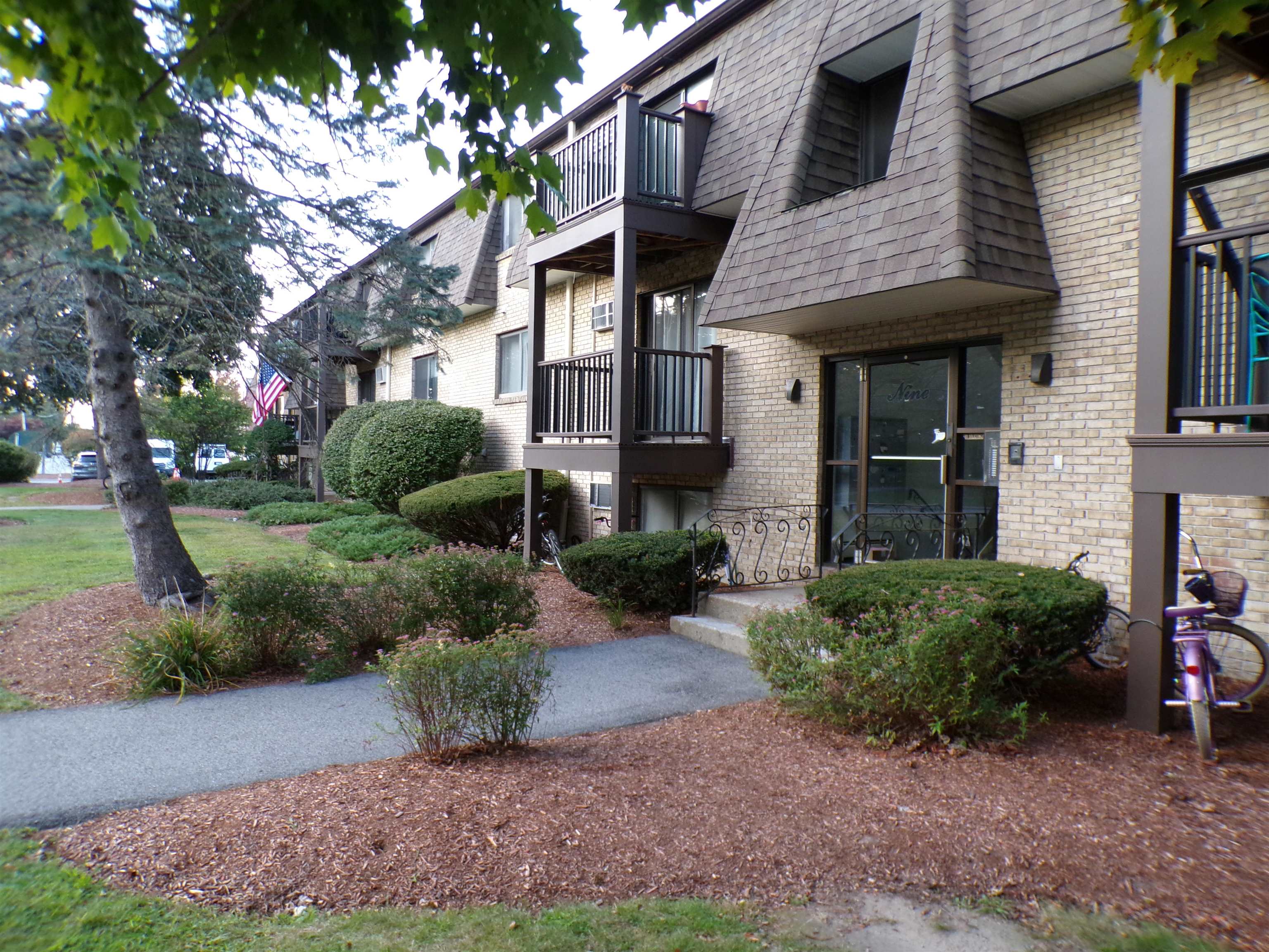 9 Tiffany Road 1 — photo