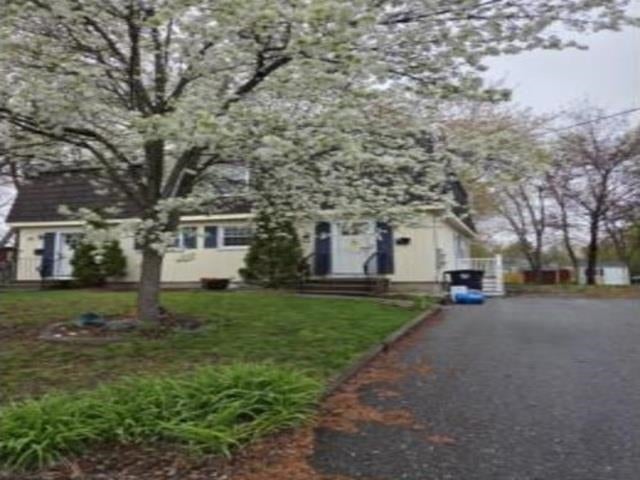 22 Kern Drive — photo