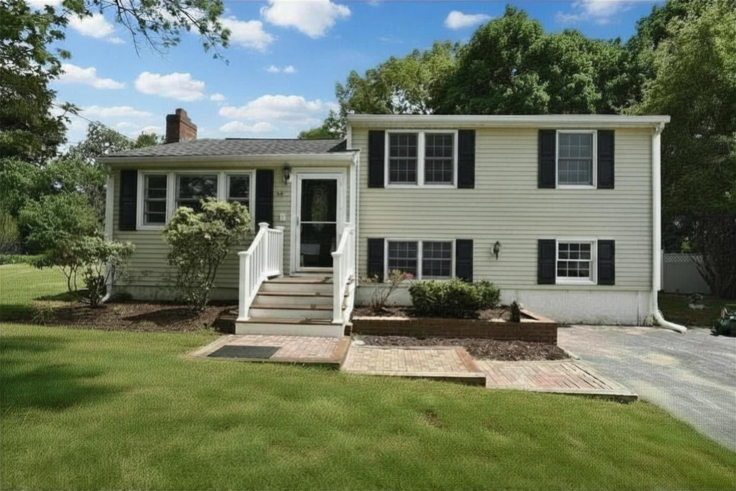 14 Centerville Drive — photo