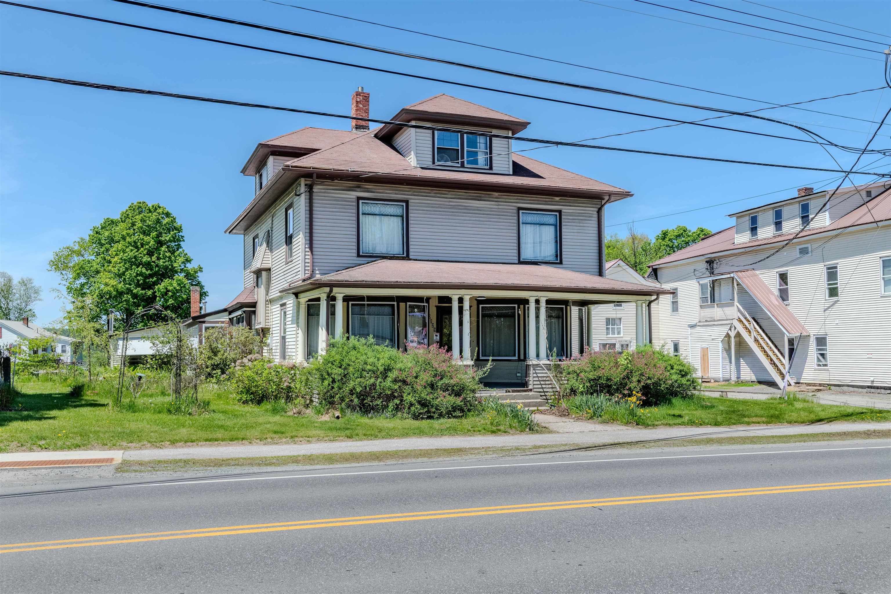 2729 Dartmouth College Highway — photo