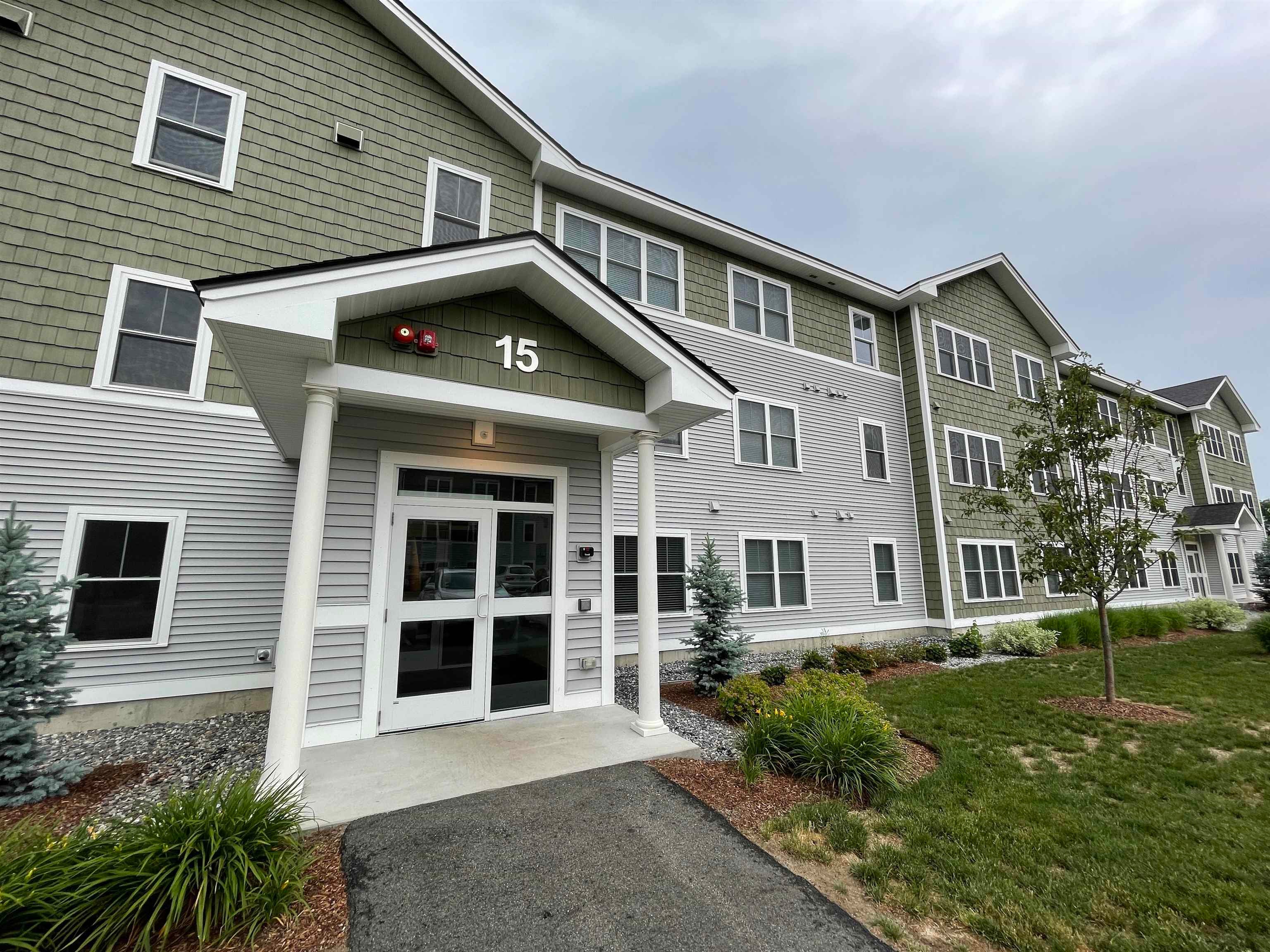 15 East Ridge Drive 105 — photo