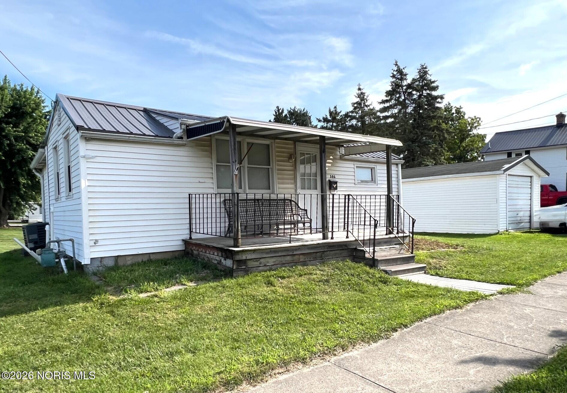 386 W Finley Street — photo