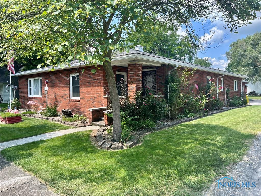 111 E Sugar Street — photo