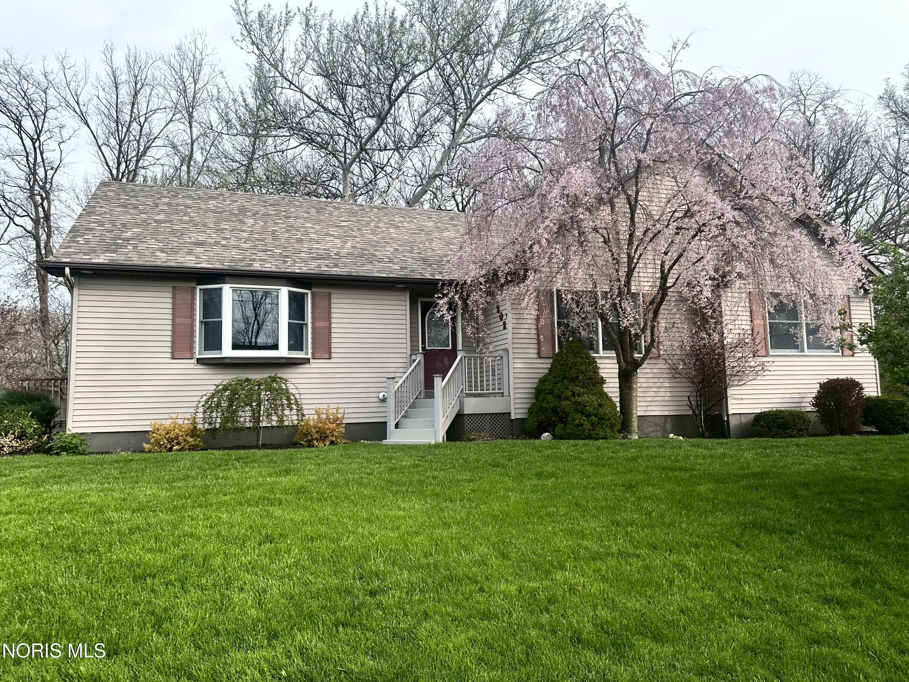 202 E Woodcox Street — photo