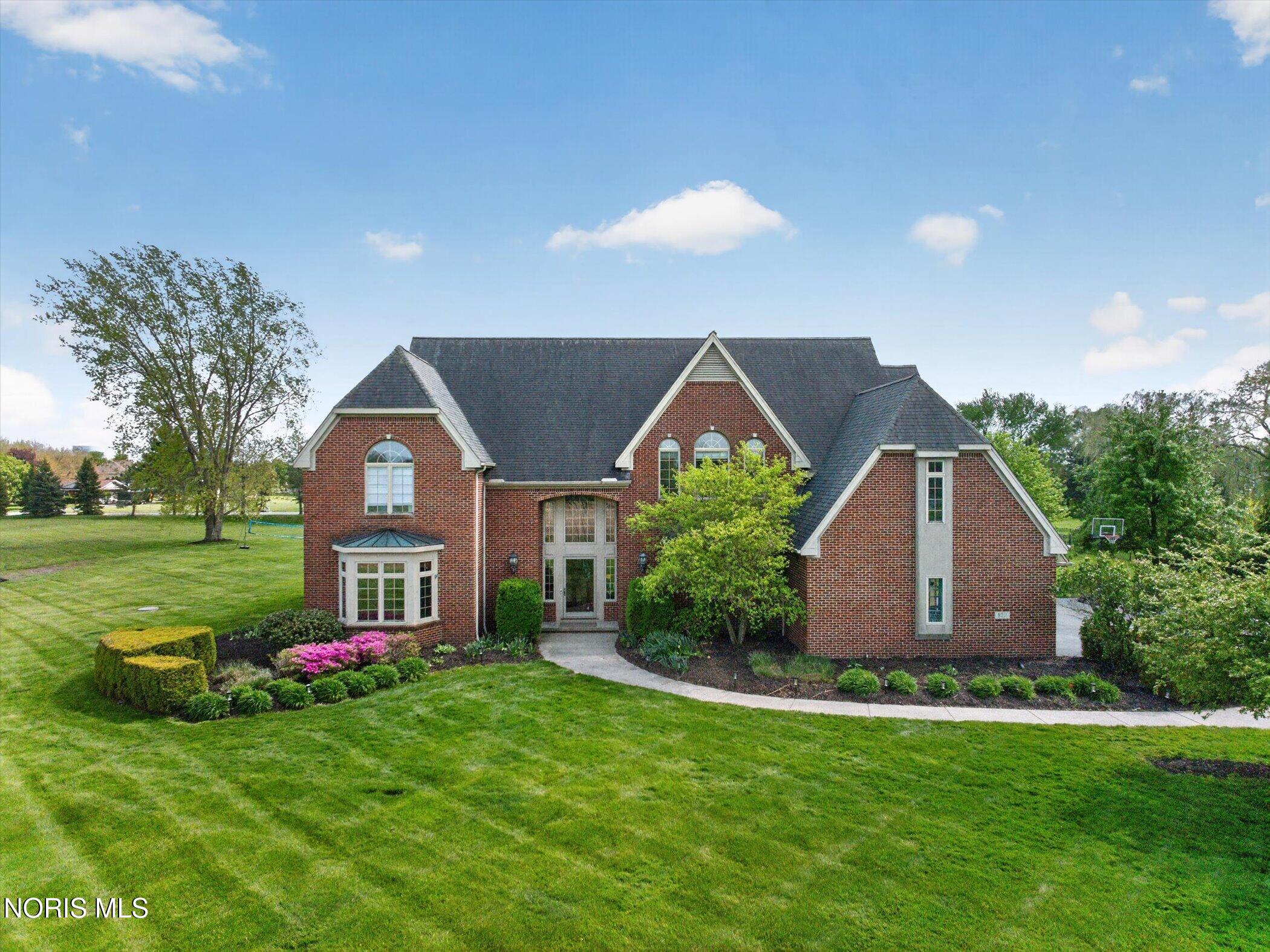 9211 Shadow Brook Drive — photo
