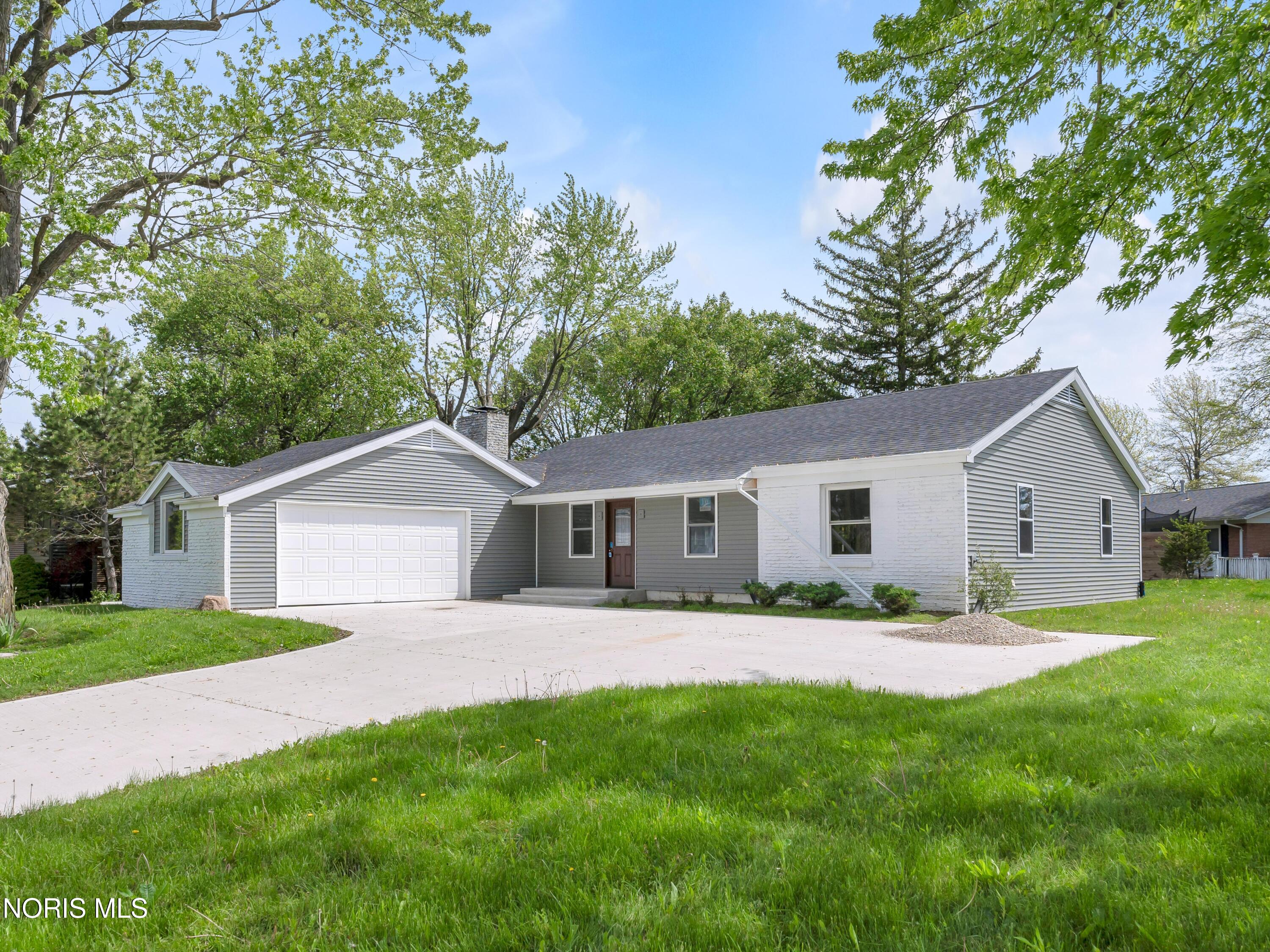 202 Fenway Drive — photo