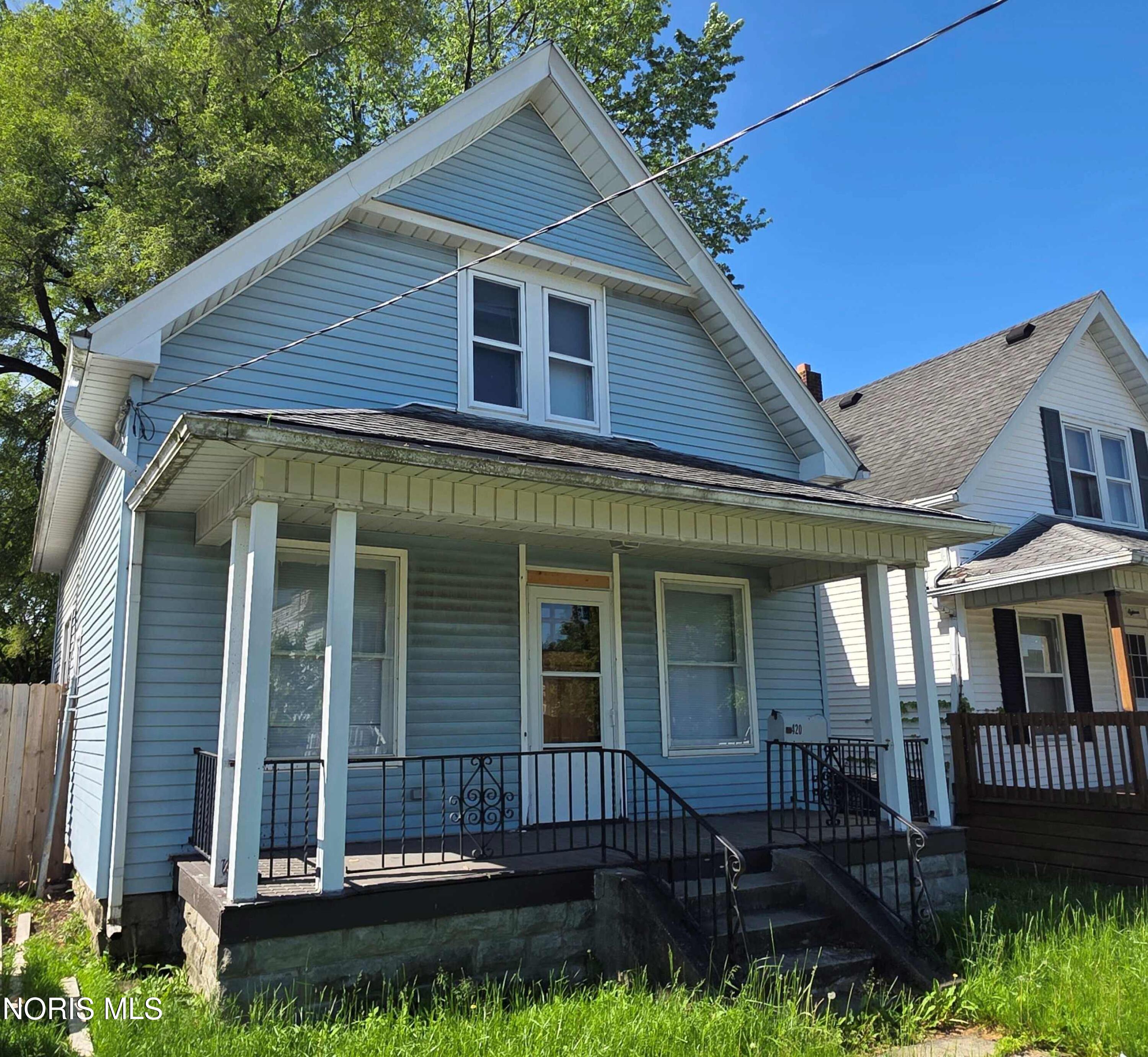 420 E Oakland Street — photo