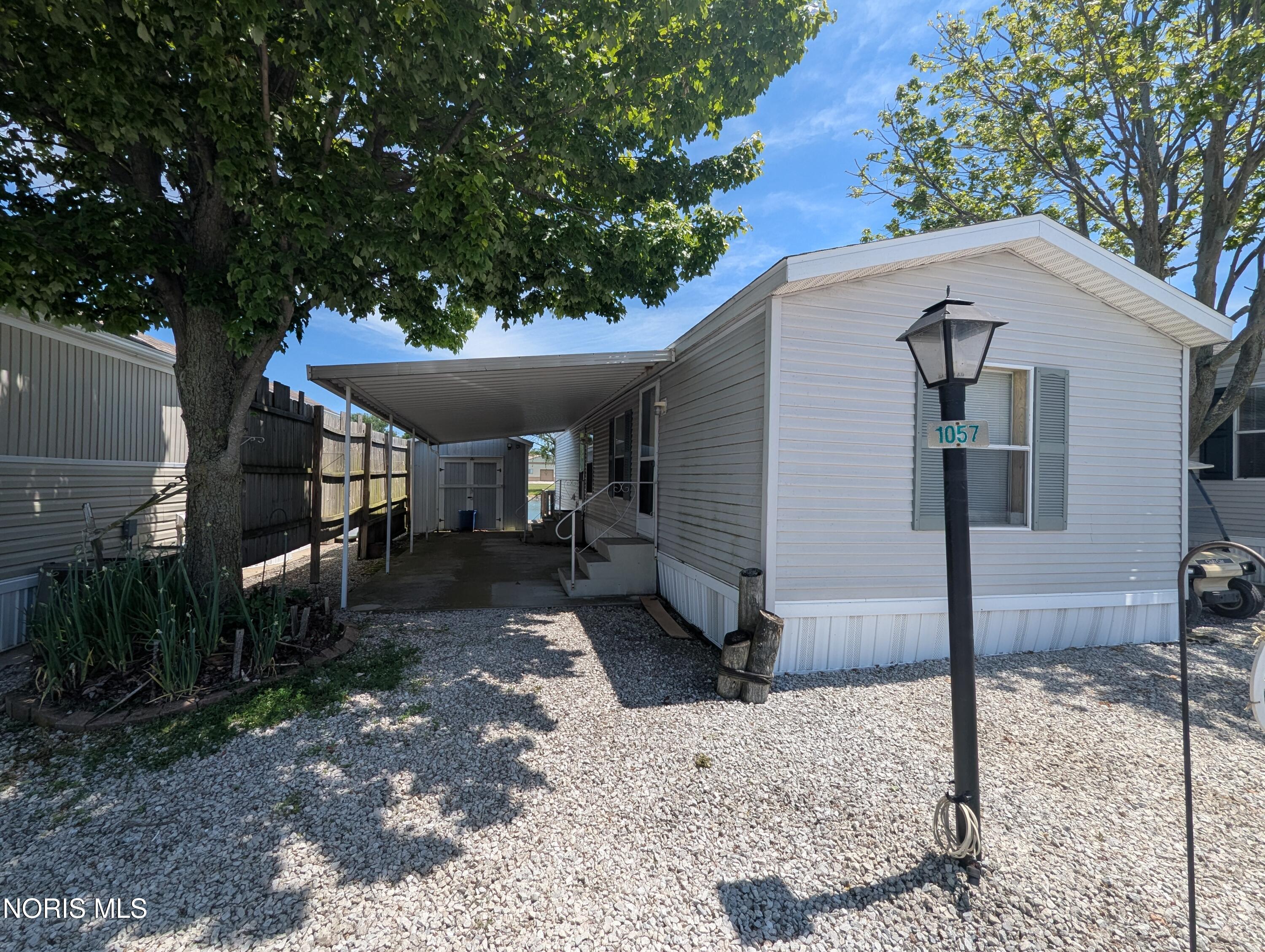 1057 E Sister Lane, # E — photo