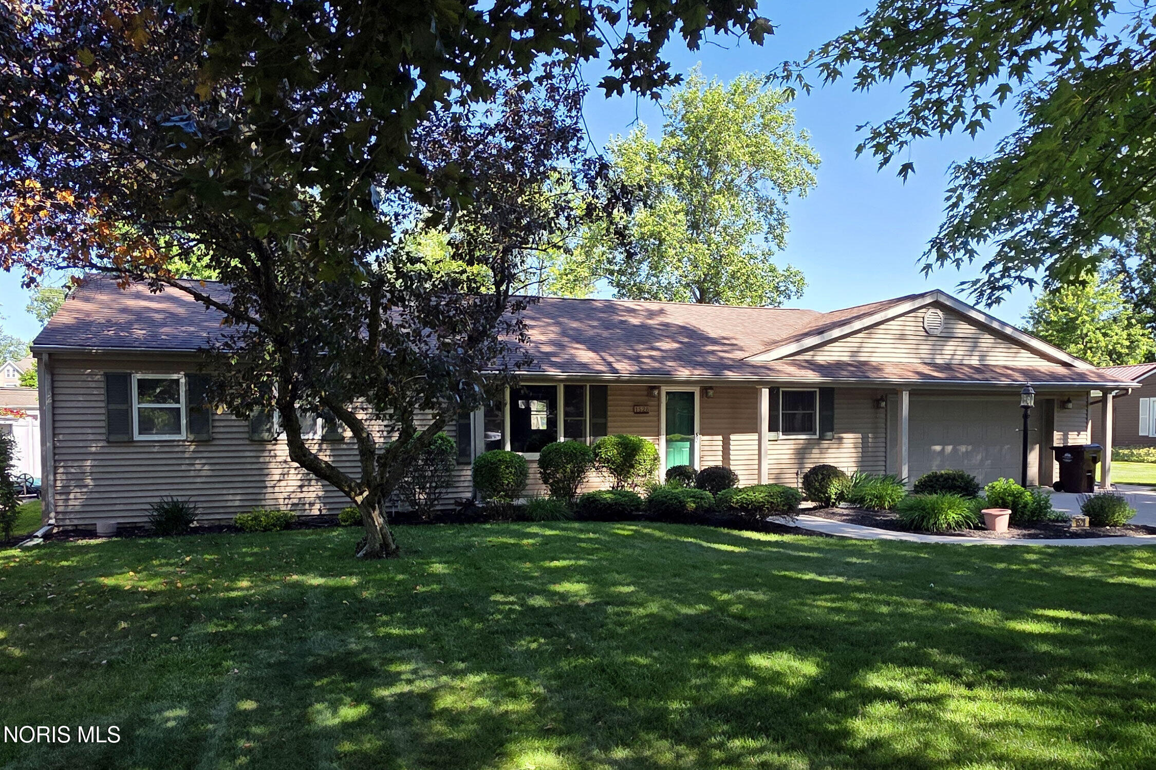 1528 Mayo Drive — photo