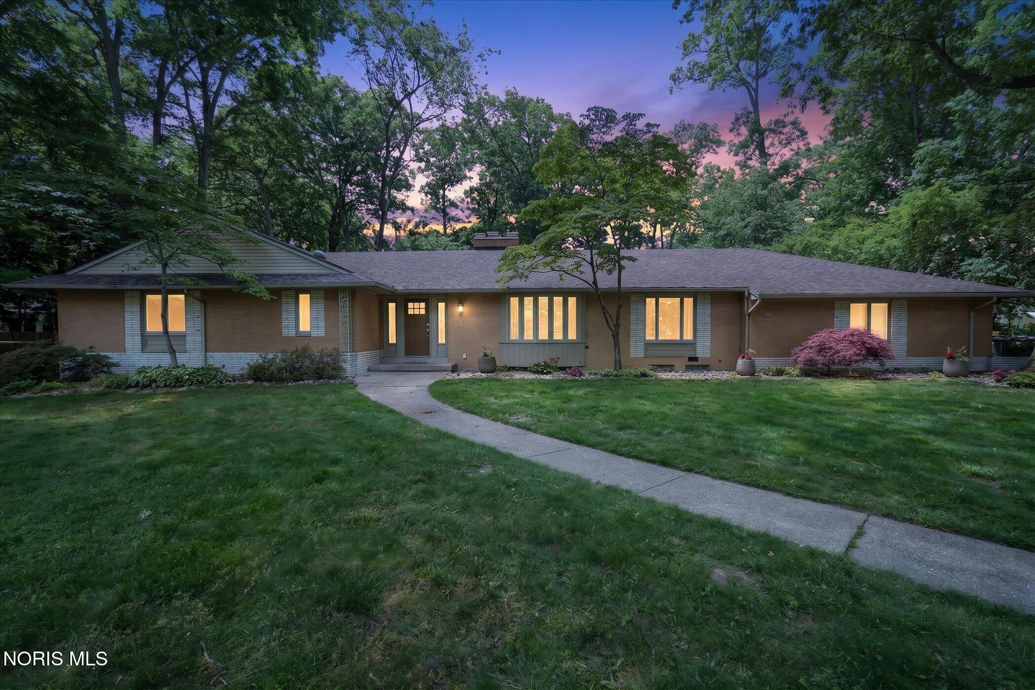 4550 Eddington Court — photo