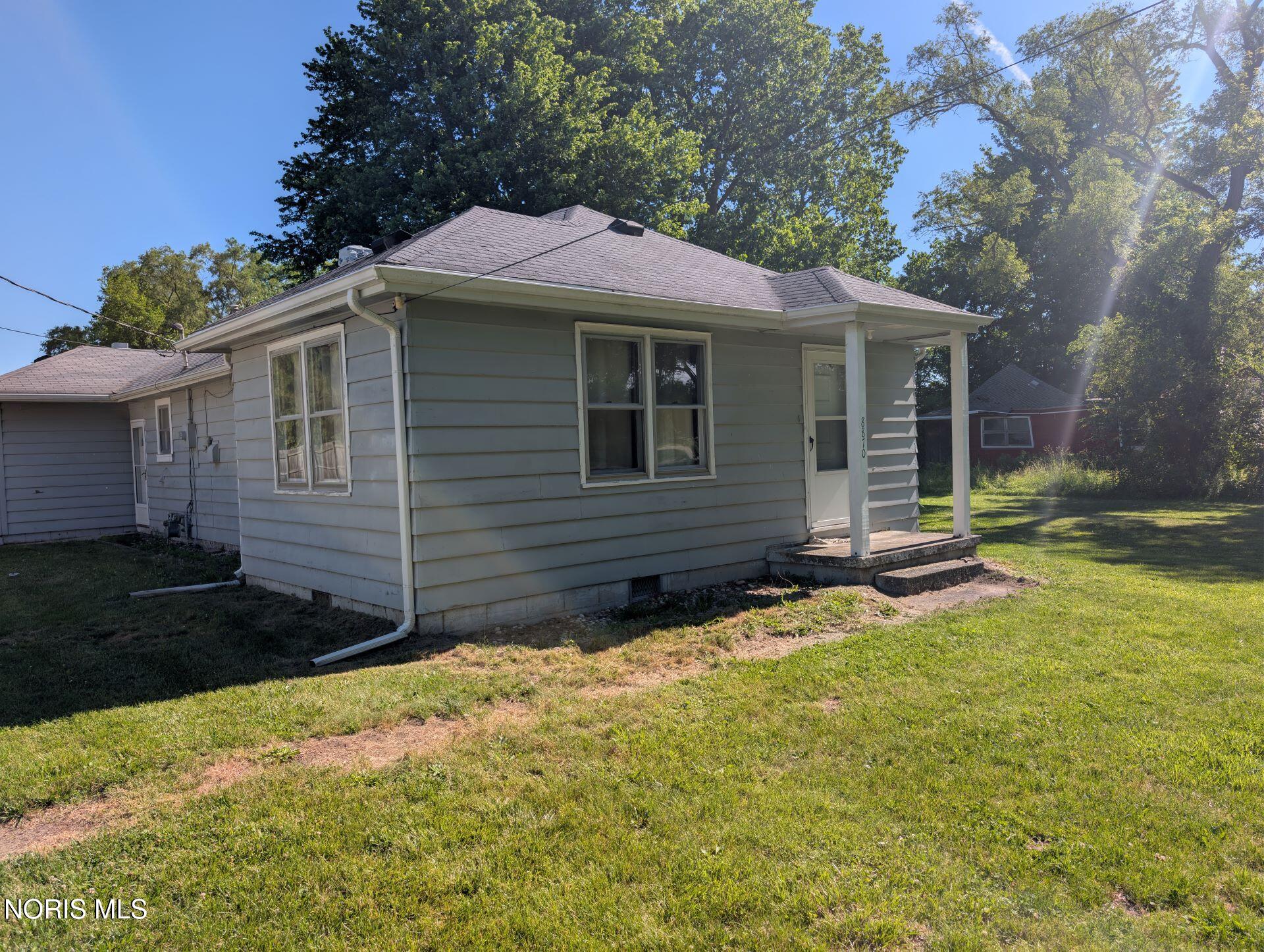 8870 Maumee Western Road — photo