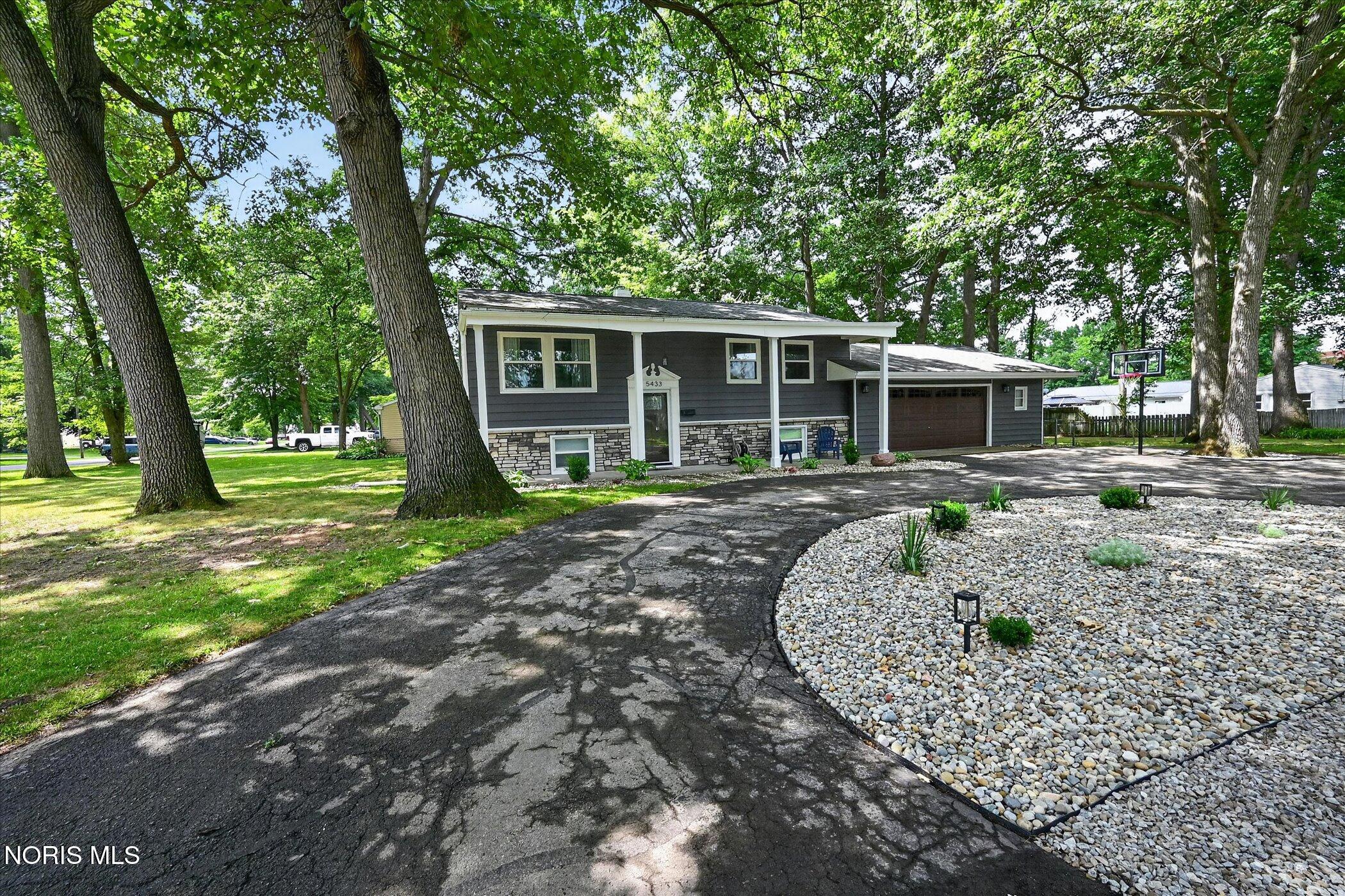 5433 Bentbrook Drive — photo