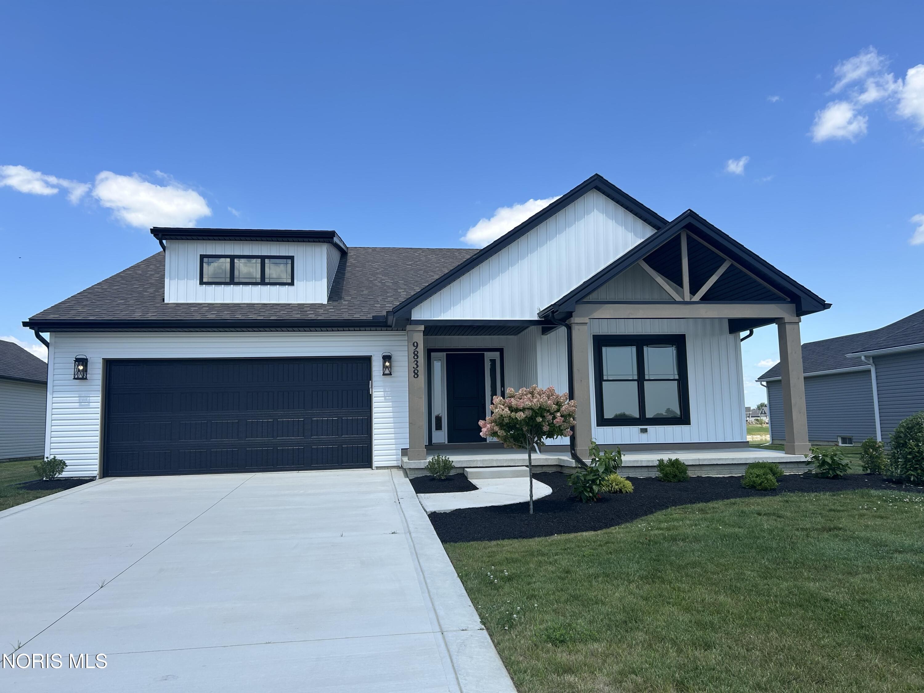 9838 Featherwood Lane — photo