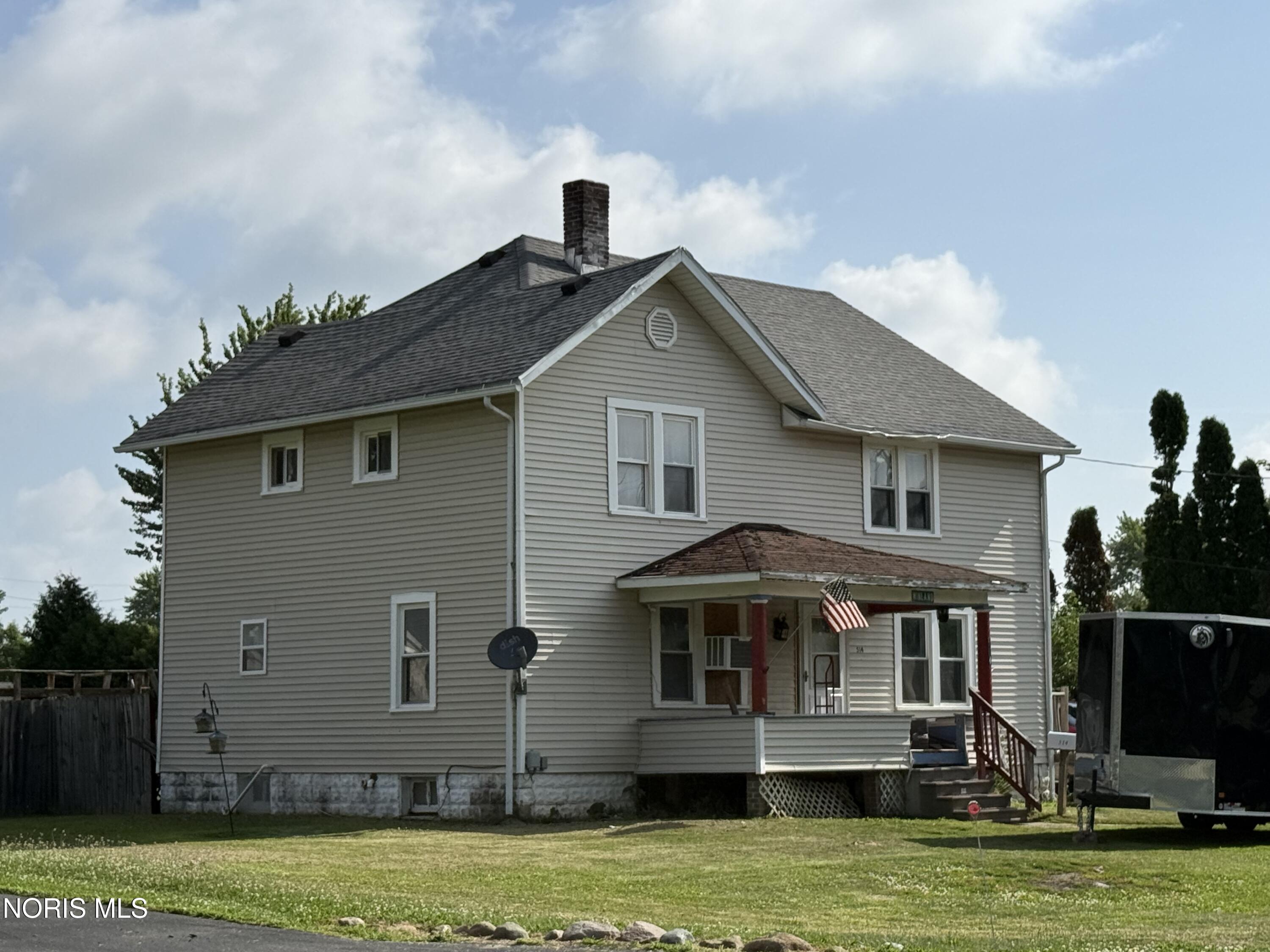 514 W Leggett Street — photo