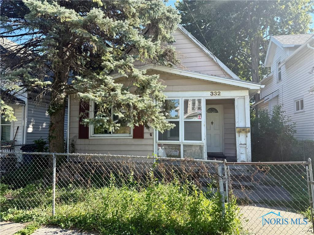 332 E Lake Street — photo