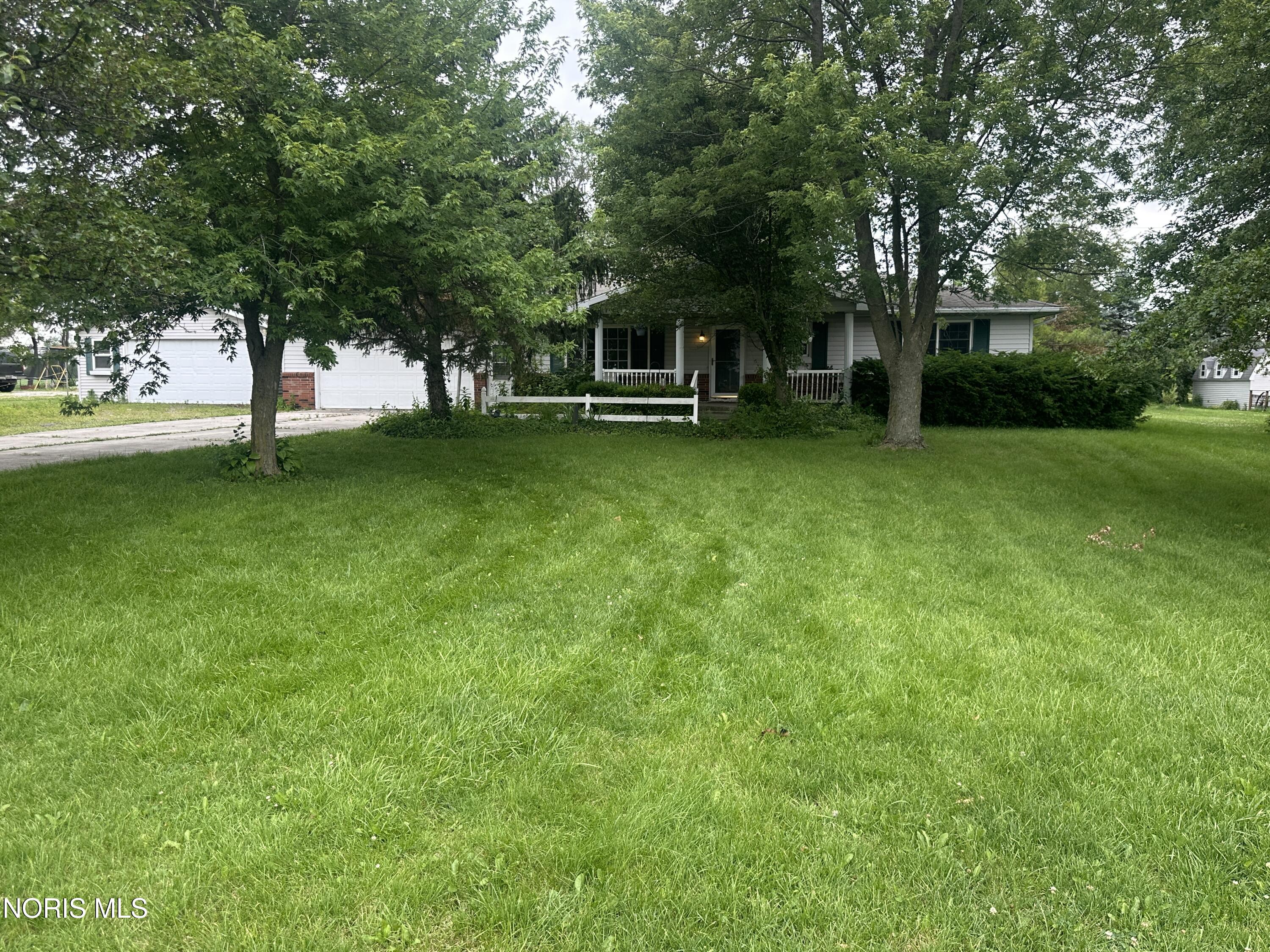11071 W Township Road 112 — photo