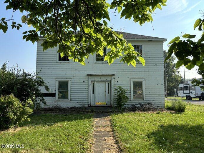 217 E Elm Street — photo