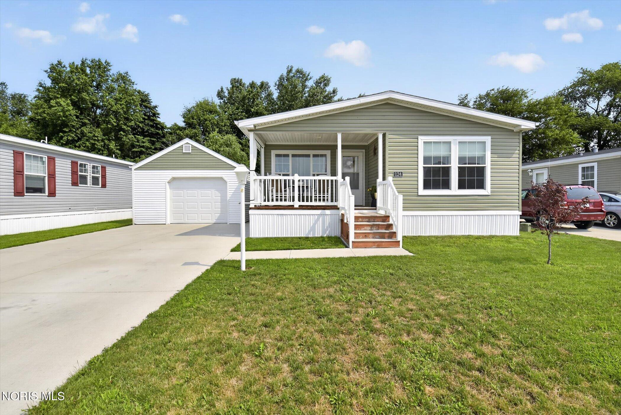14900 County Road H, 124 — photo