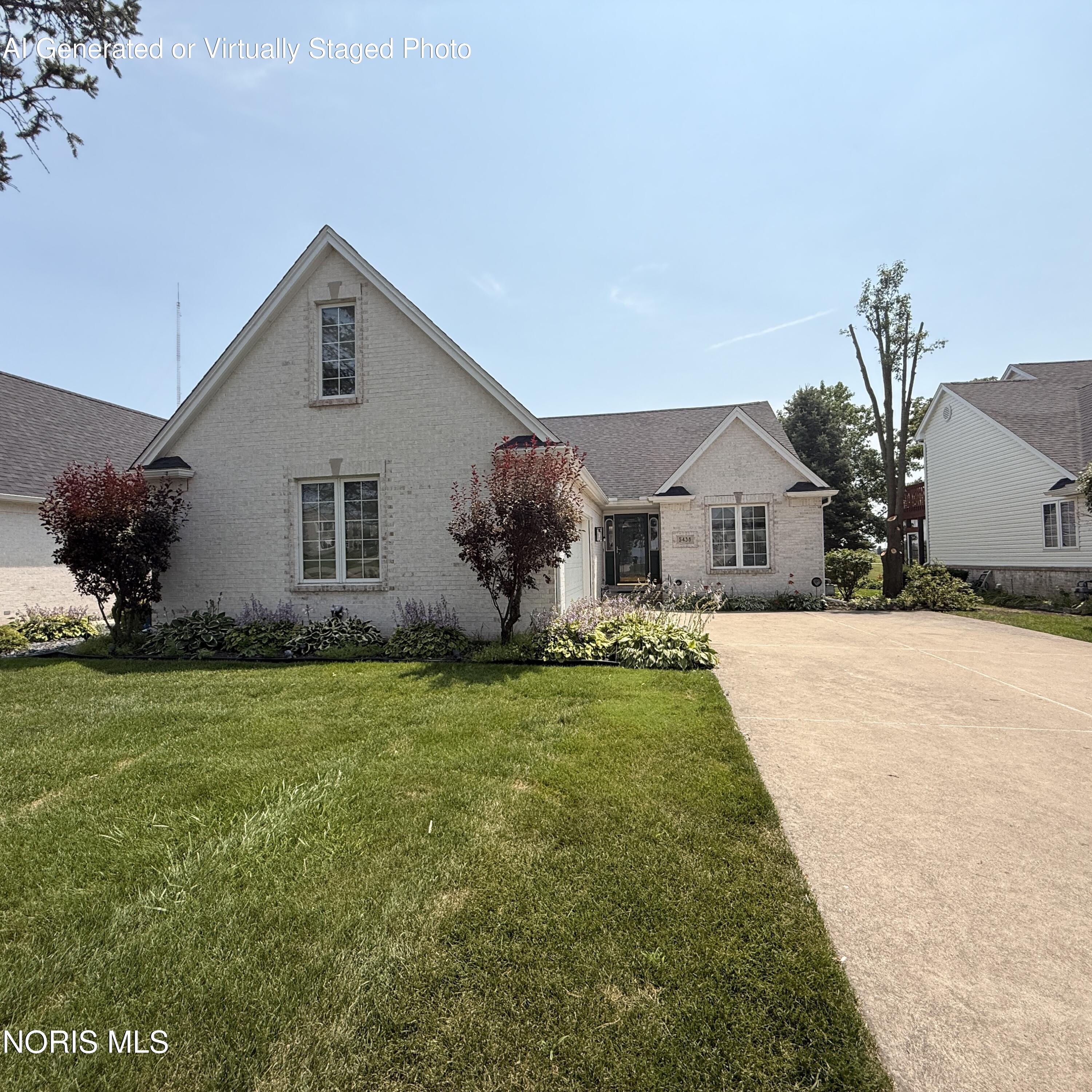 5438 Bayshore Road — photo