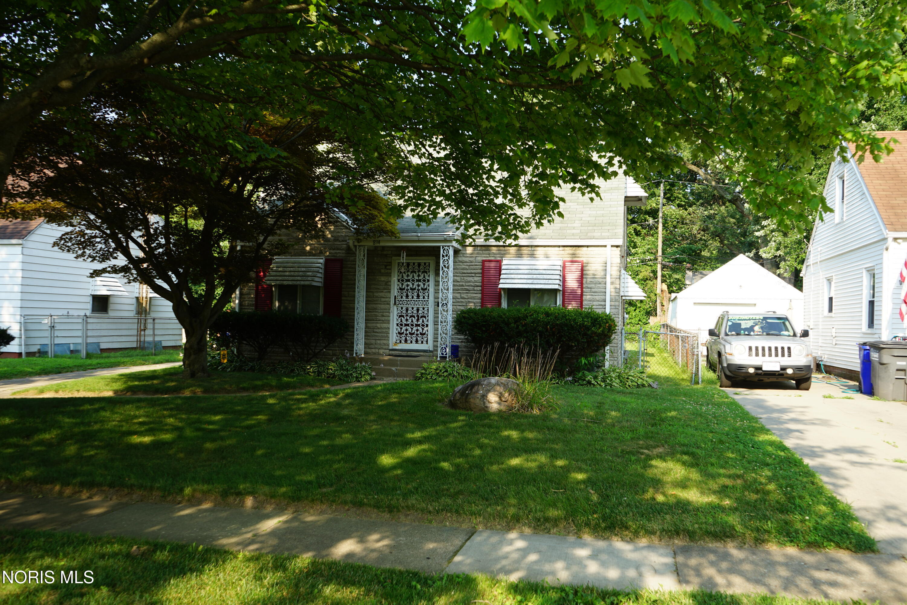814 Cuthbert Road — photo