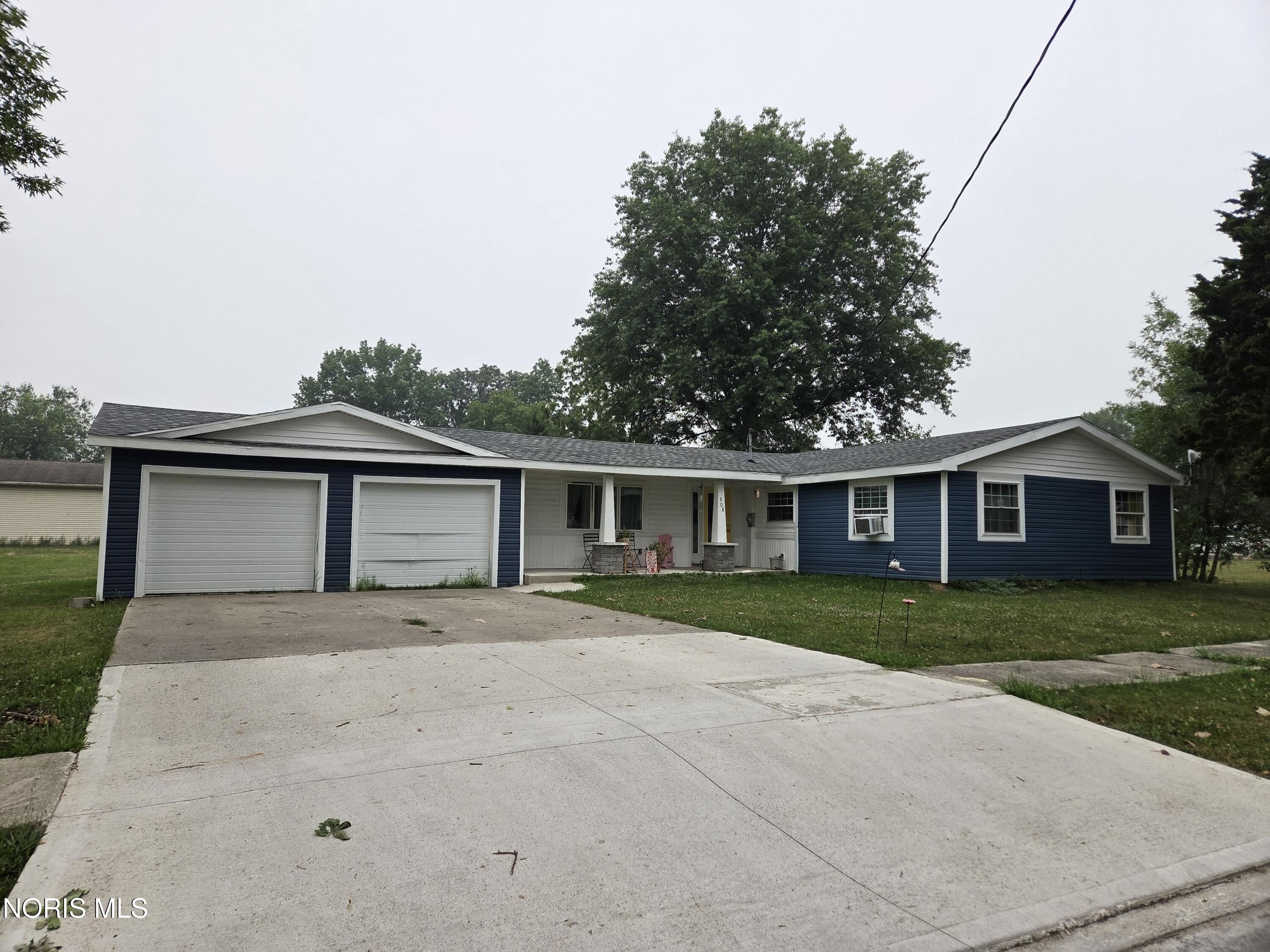 308 E Harmon Street — photo