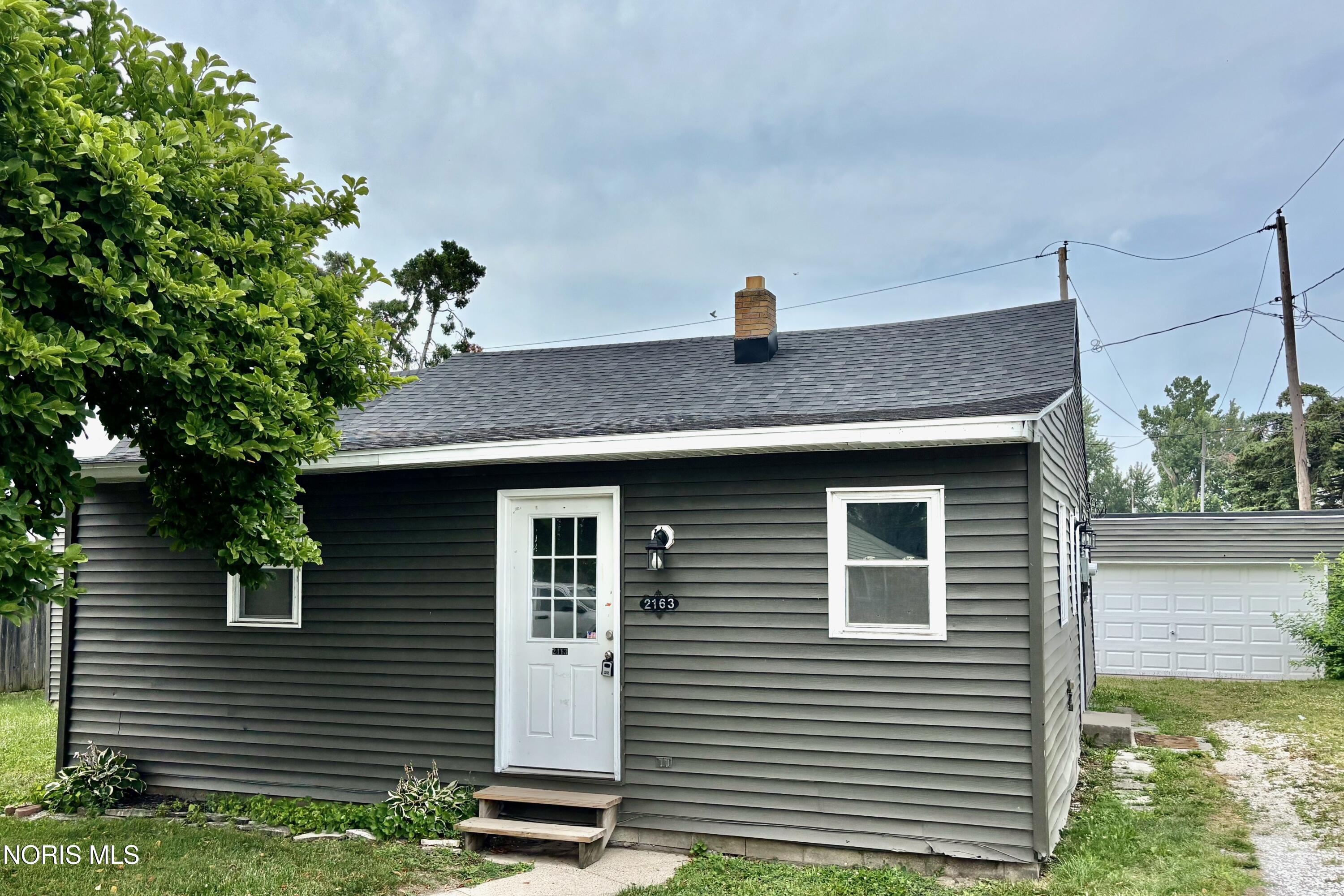 2163 Hoops Drive — photo